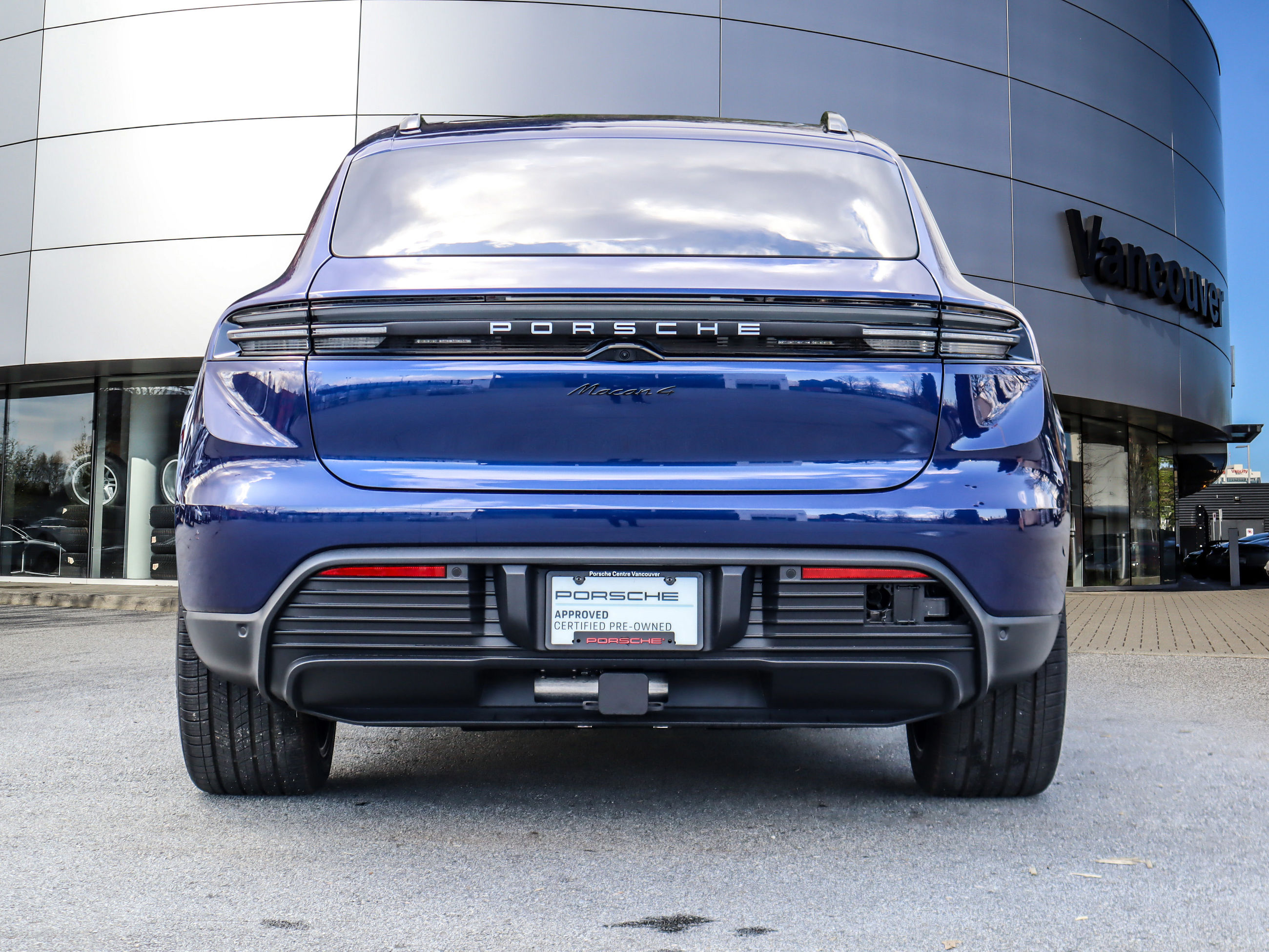 2024 Porsche Macan in Vancouver, British Columbia