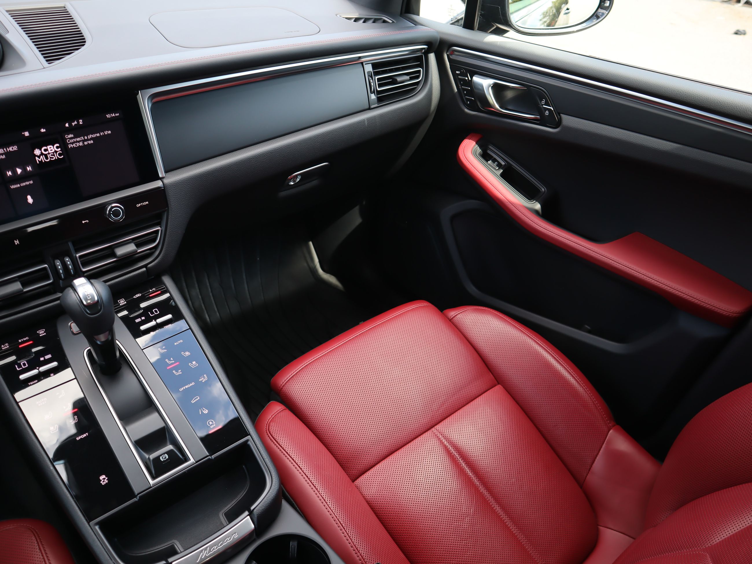Porsche Macan  2024 à Vancouver, Colombie-Britannique