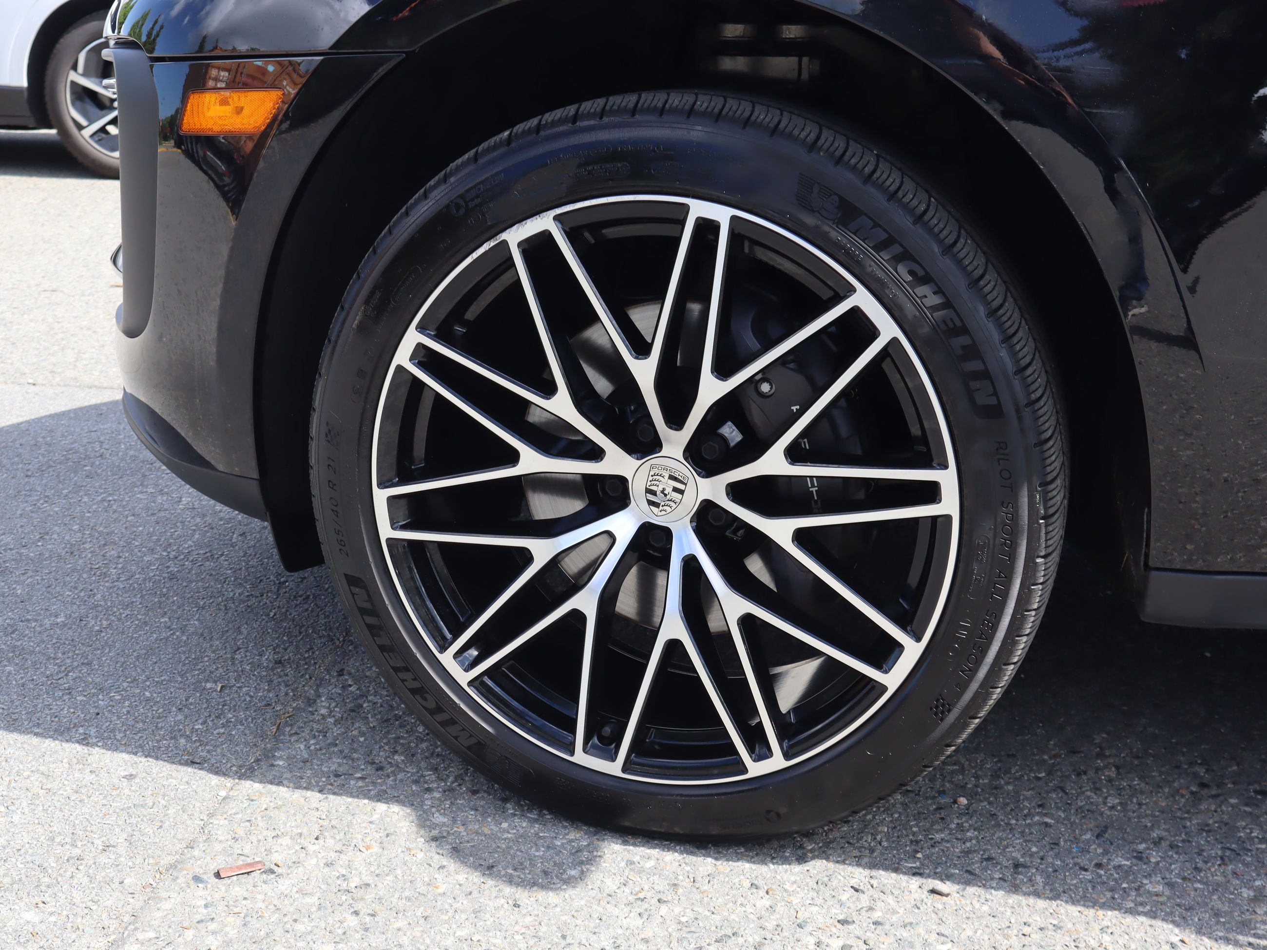 Porsche Macan  2024 à Vancouver, Colombie-Britannique