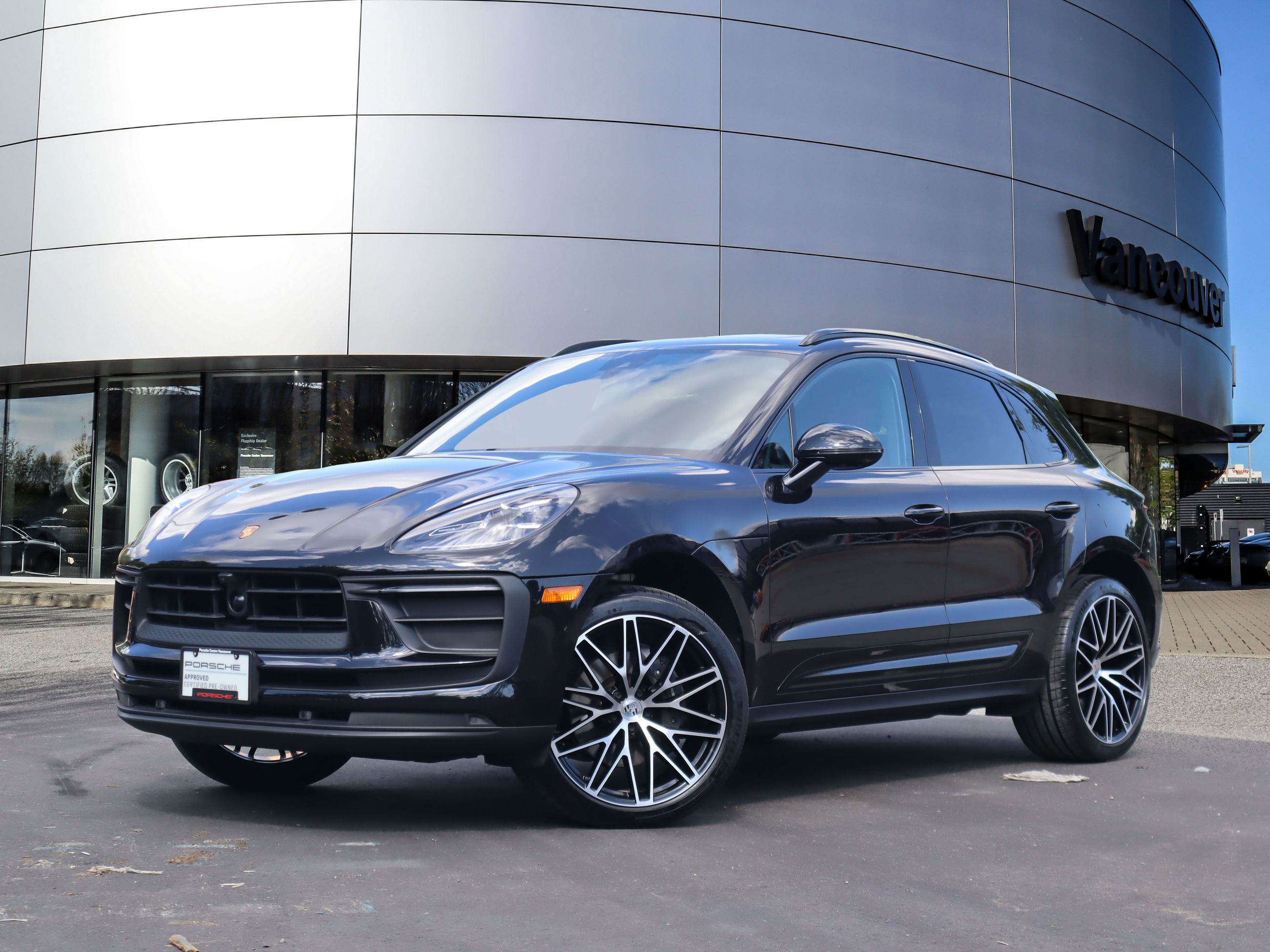 Porsche Macan  2024 à Vancouver, Colombie-Britannique