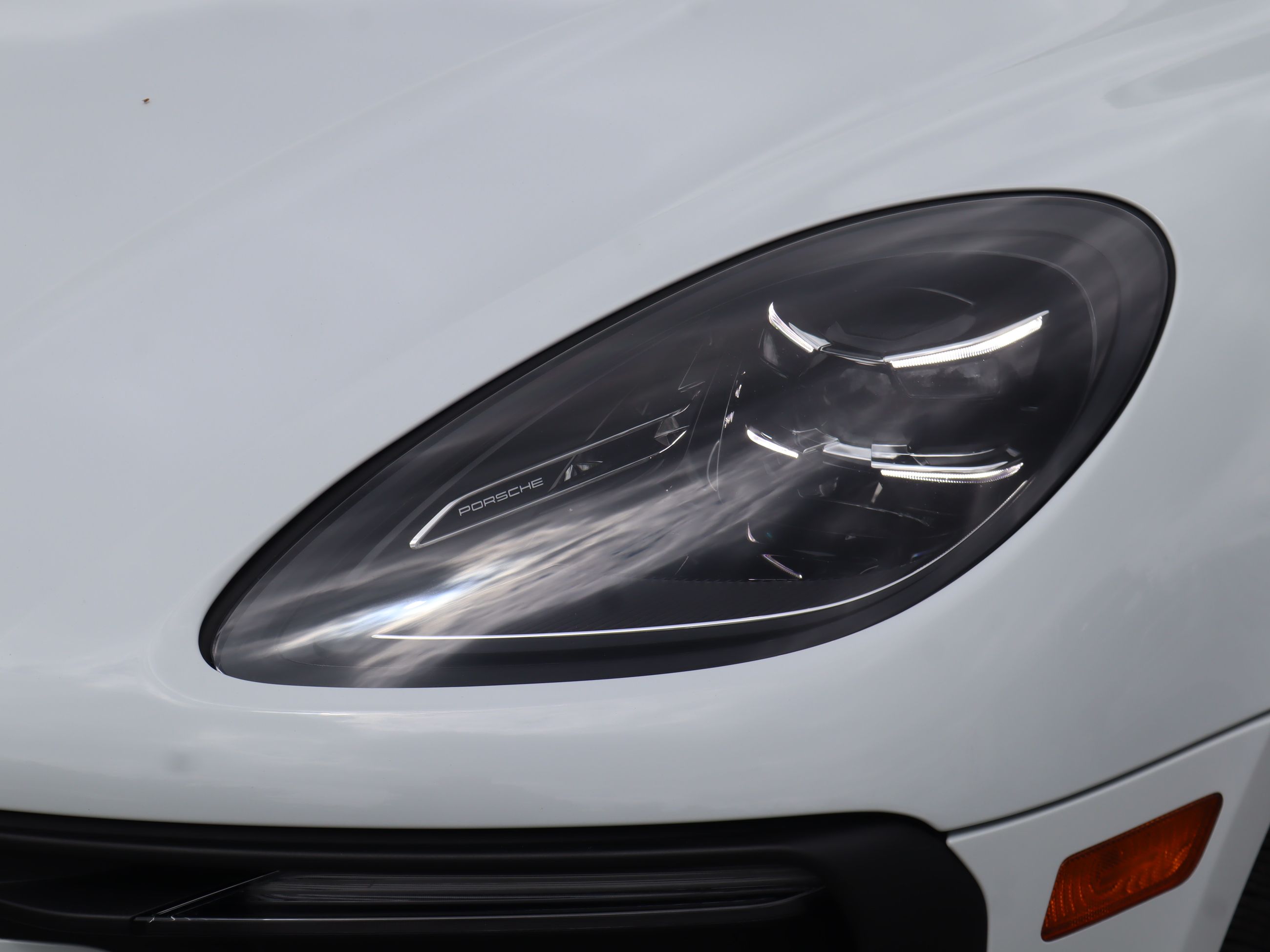 2024 Porsche Macan in Vancouver, British Columbia