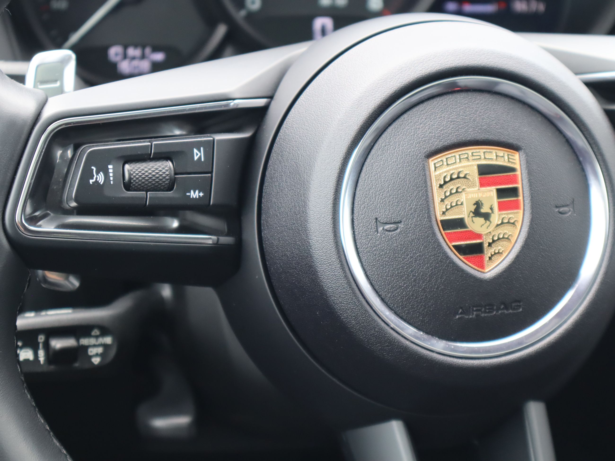 2024 Porsche Macan in Vancouver, British Columbia