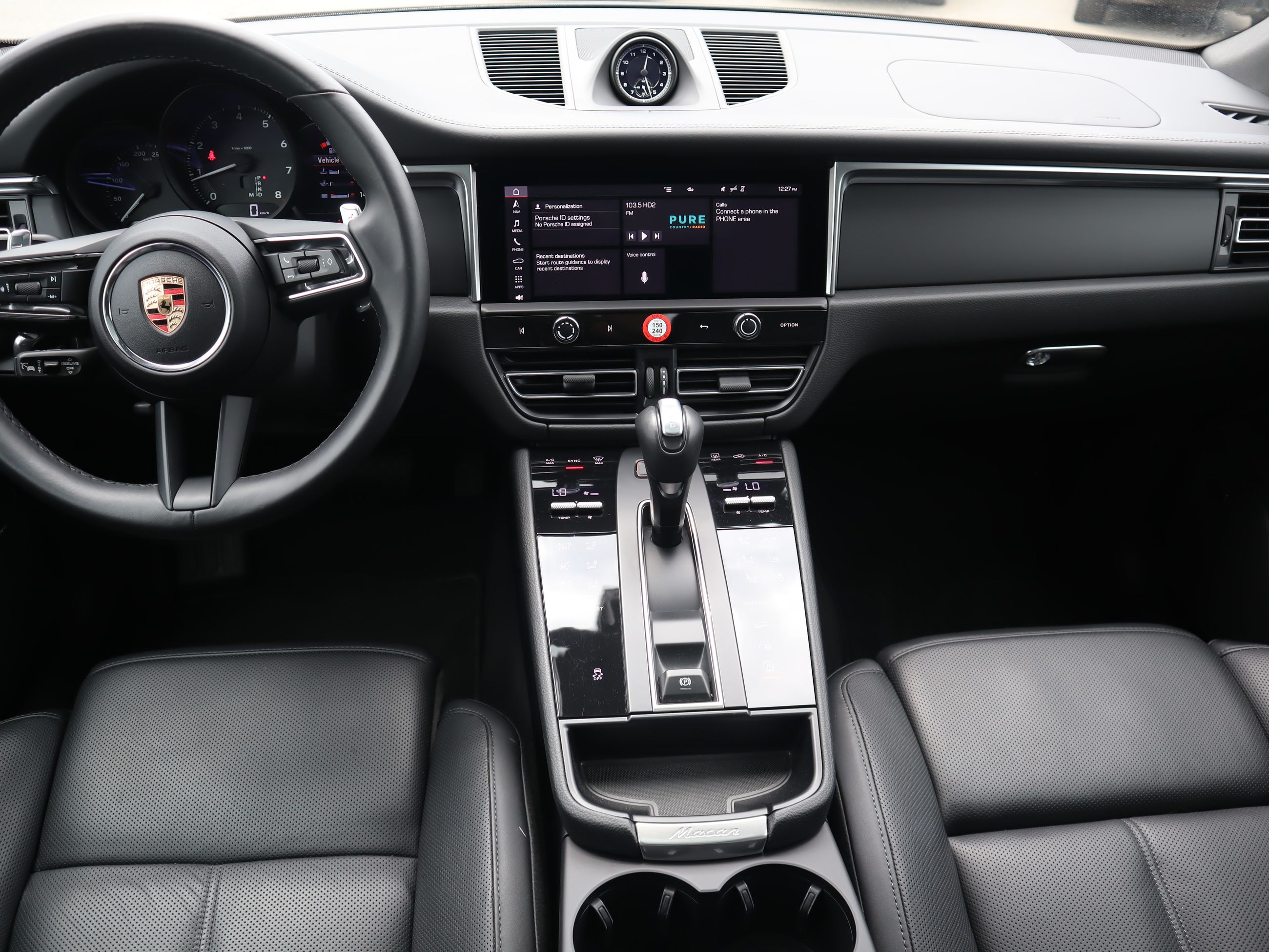 2024 Porsche Macan in Vancouver, British Columbia
