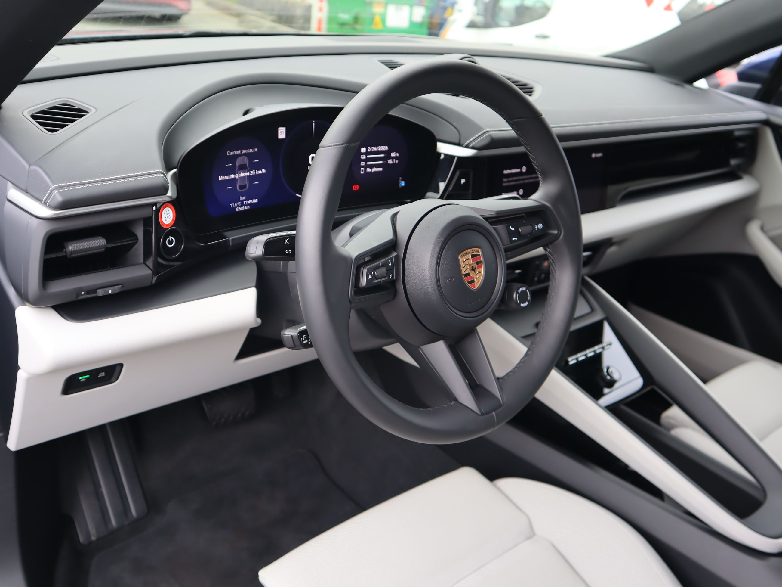 2024 Porsche Macan in Vancouver, British Columbia