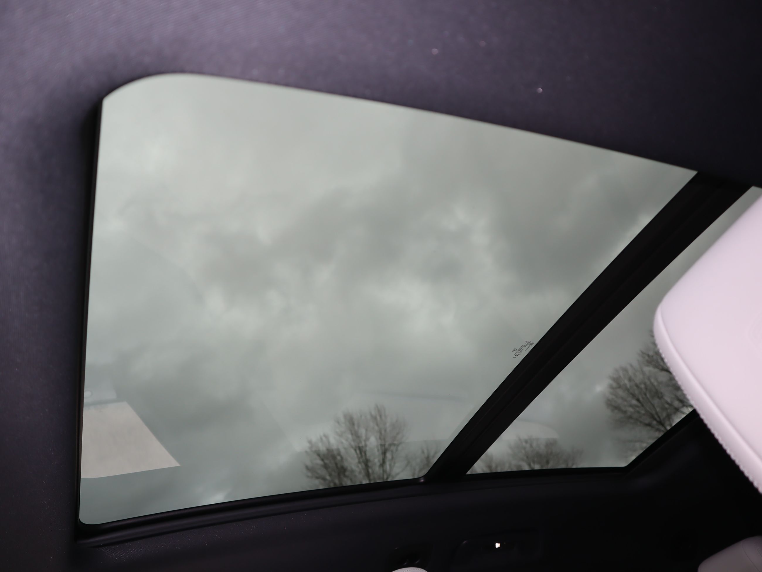 2024 Porsche Macan in Vancouver, British Columbia