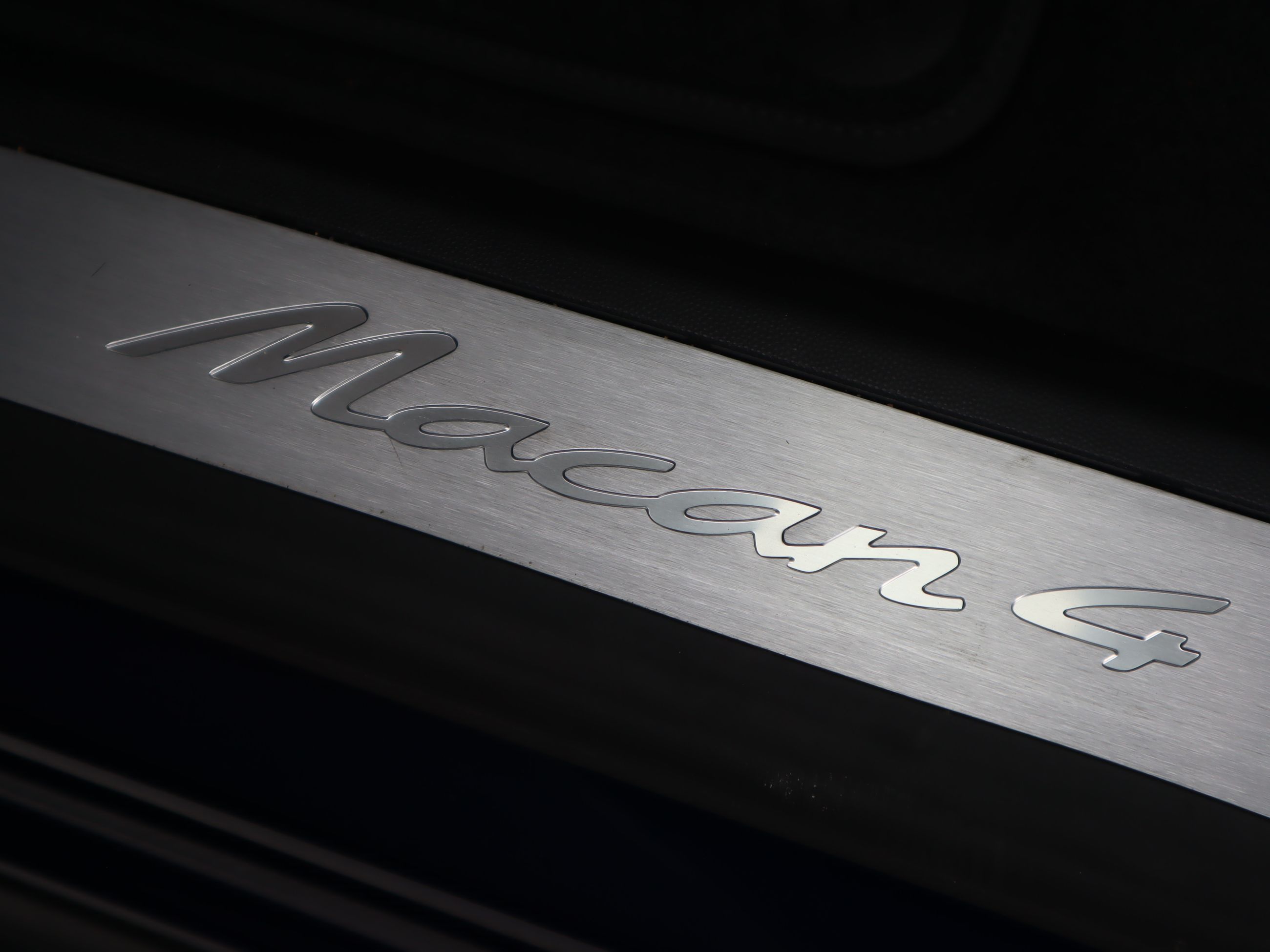 2024 Porsche Macan in Vancouver, British Columbia