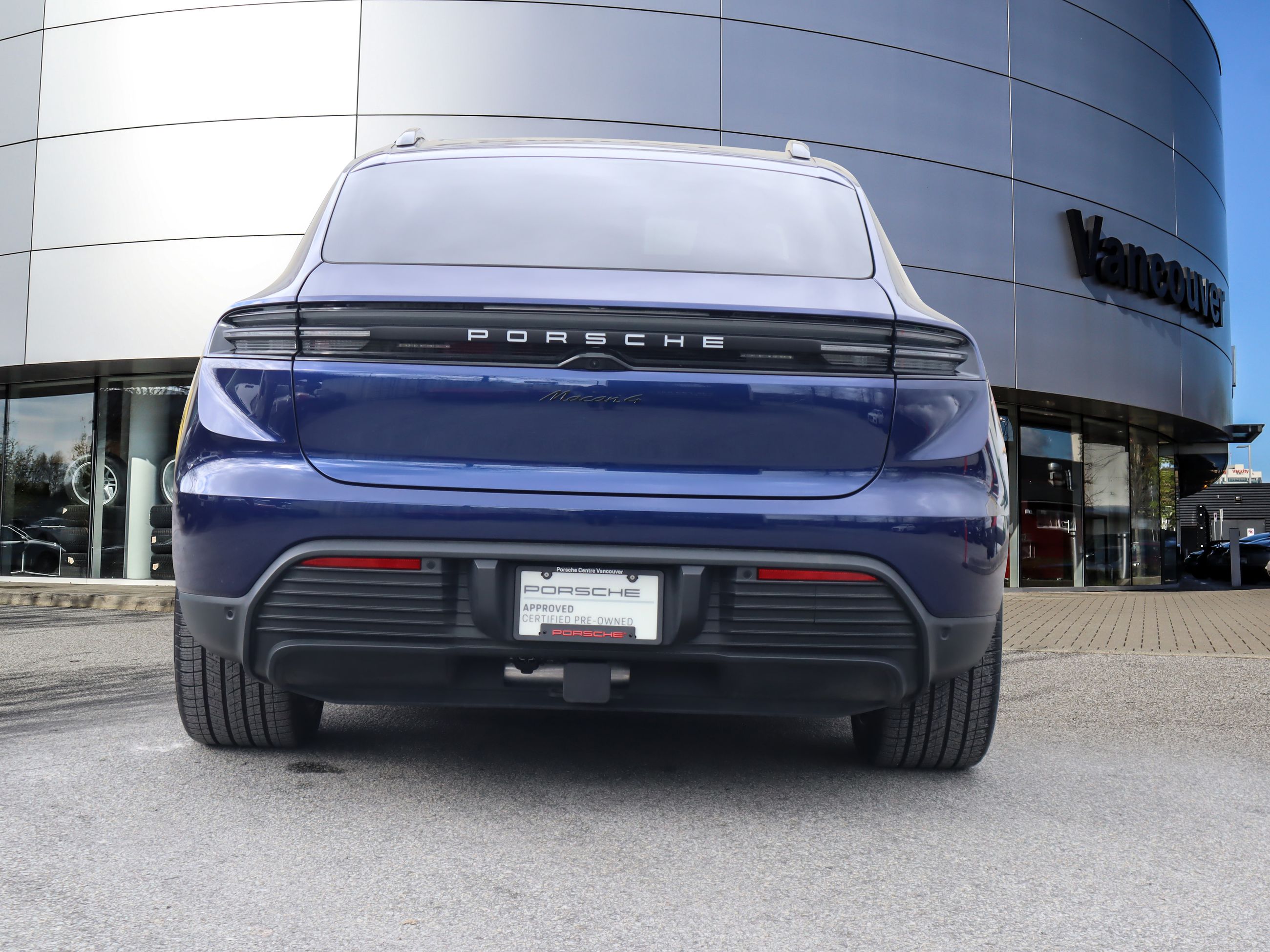 2024 Porsche Macan in Vancouver, British Columbia
