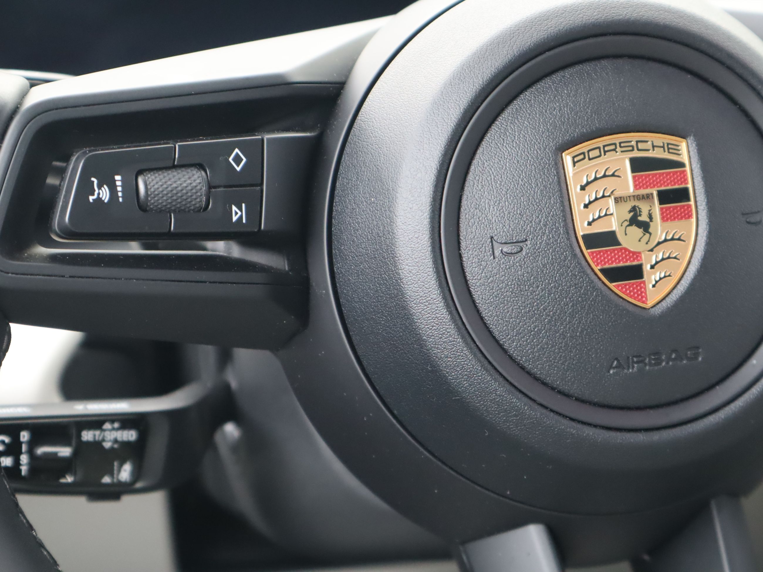 2024 Porsche Macan in Vancouver, British Columbia