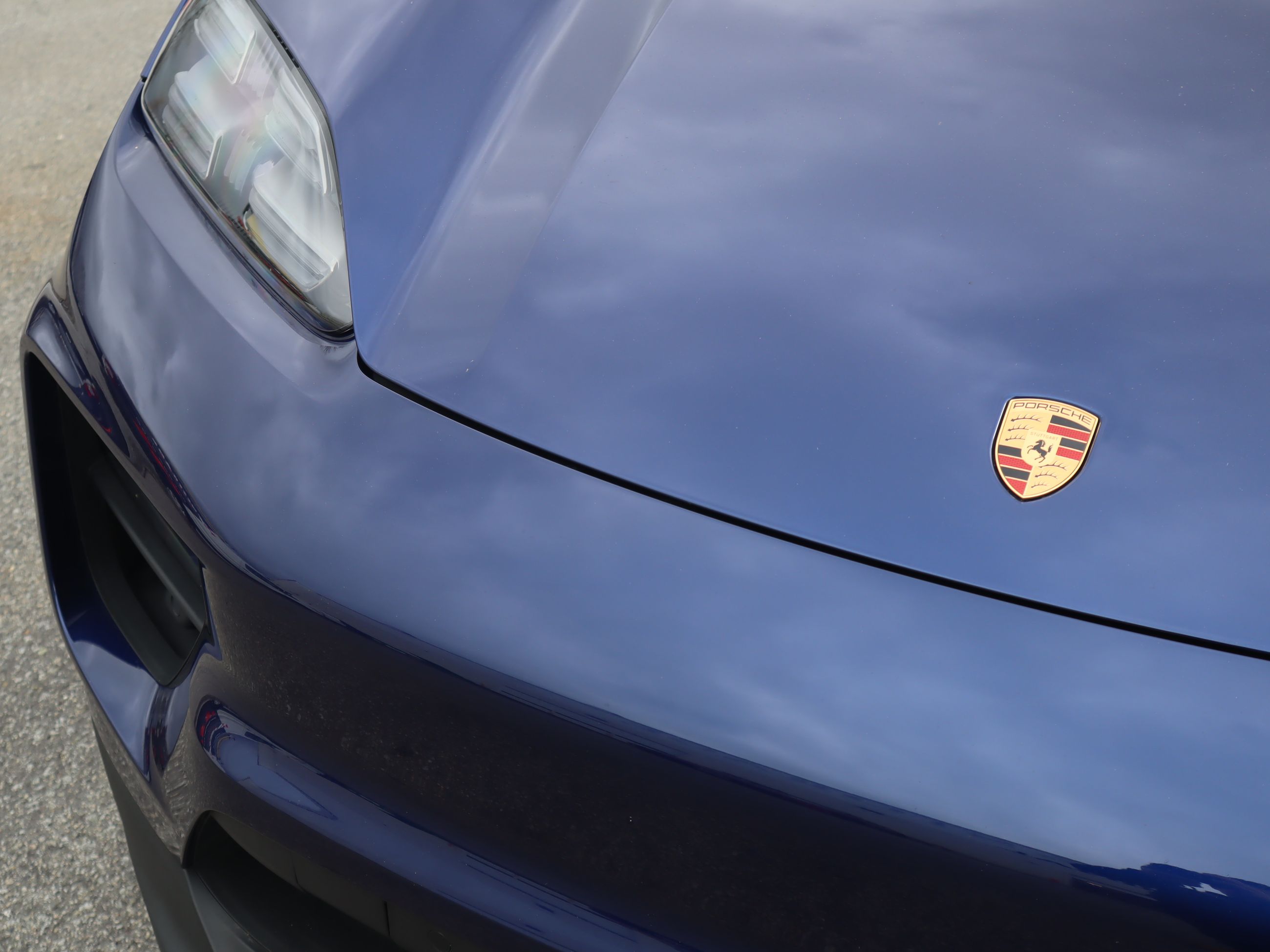 2024 Porsche Macan in Vancouver, British Columbia