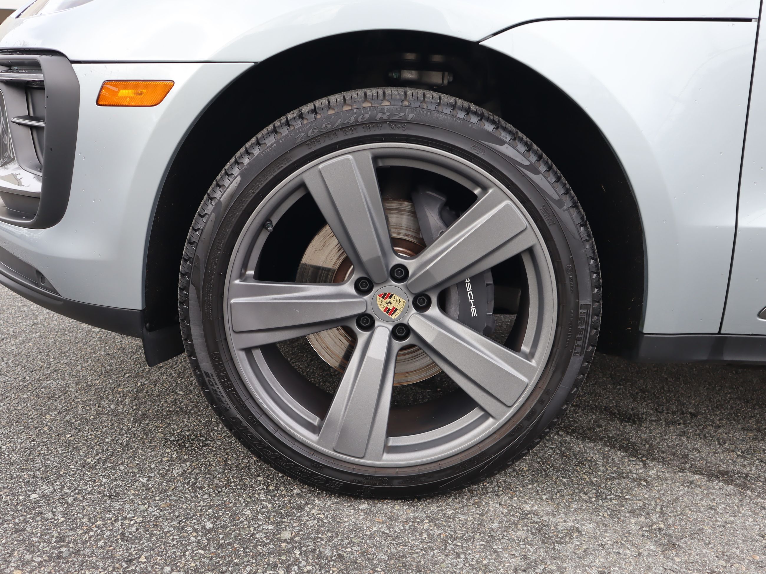 2024 Porsche Macan in Vancouver, British Columbia
