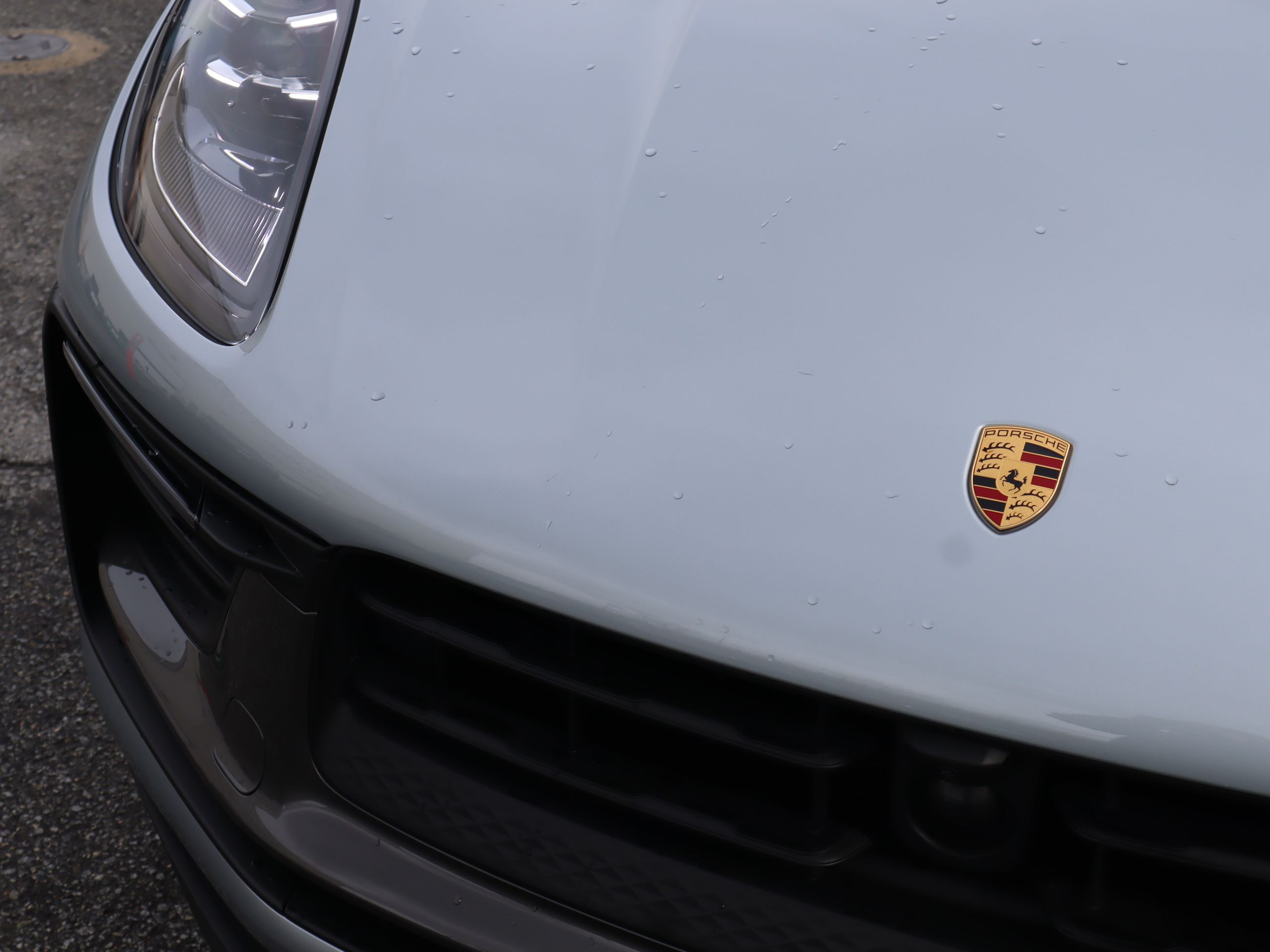 2024 Porsche Macan in Vancouver, British Columbia