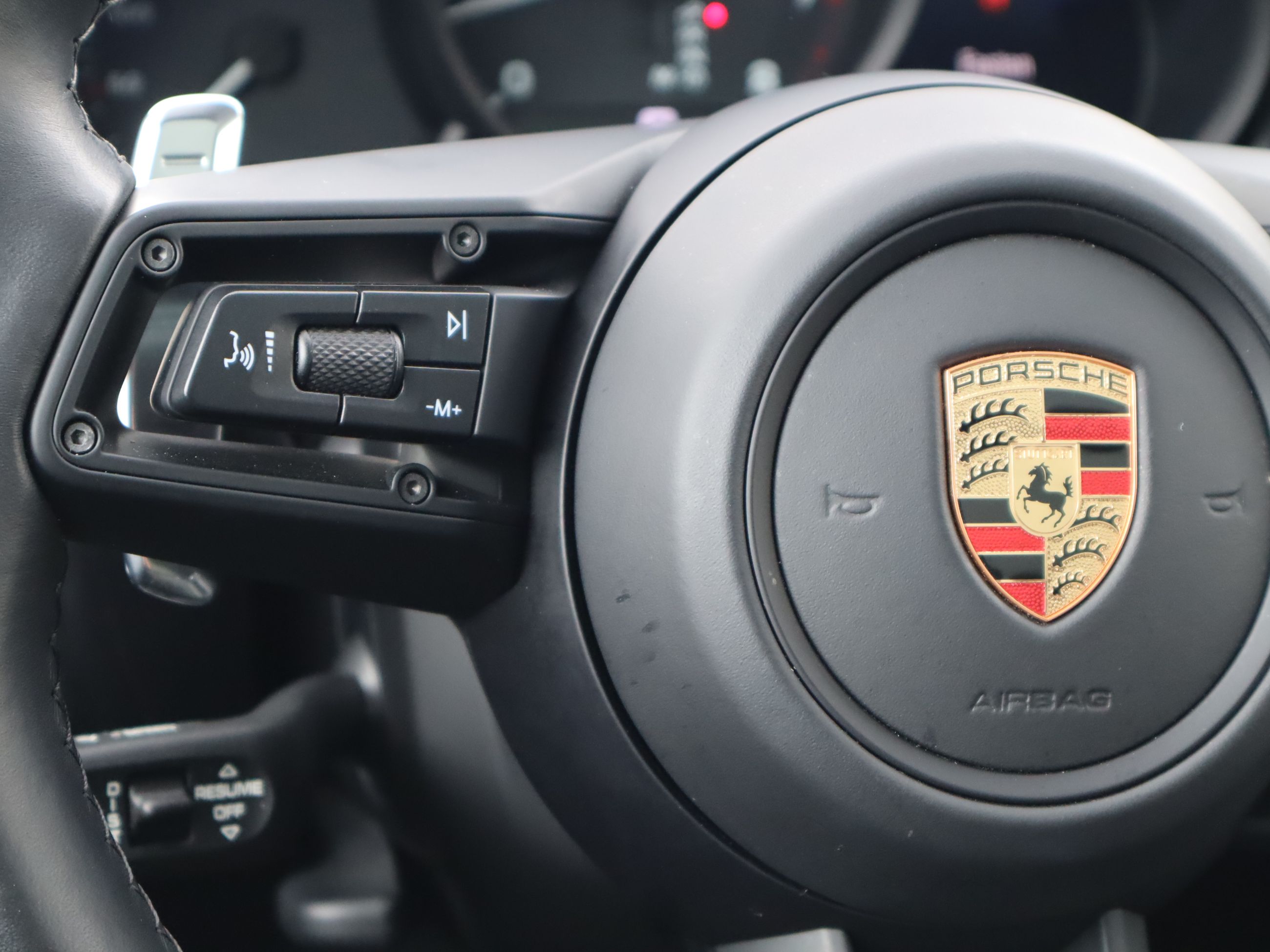 2024 Porsche Macan in Vancouver, British Columbia