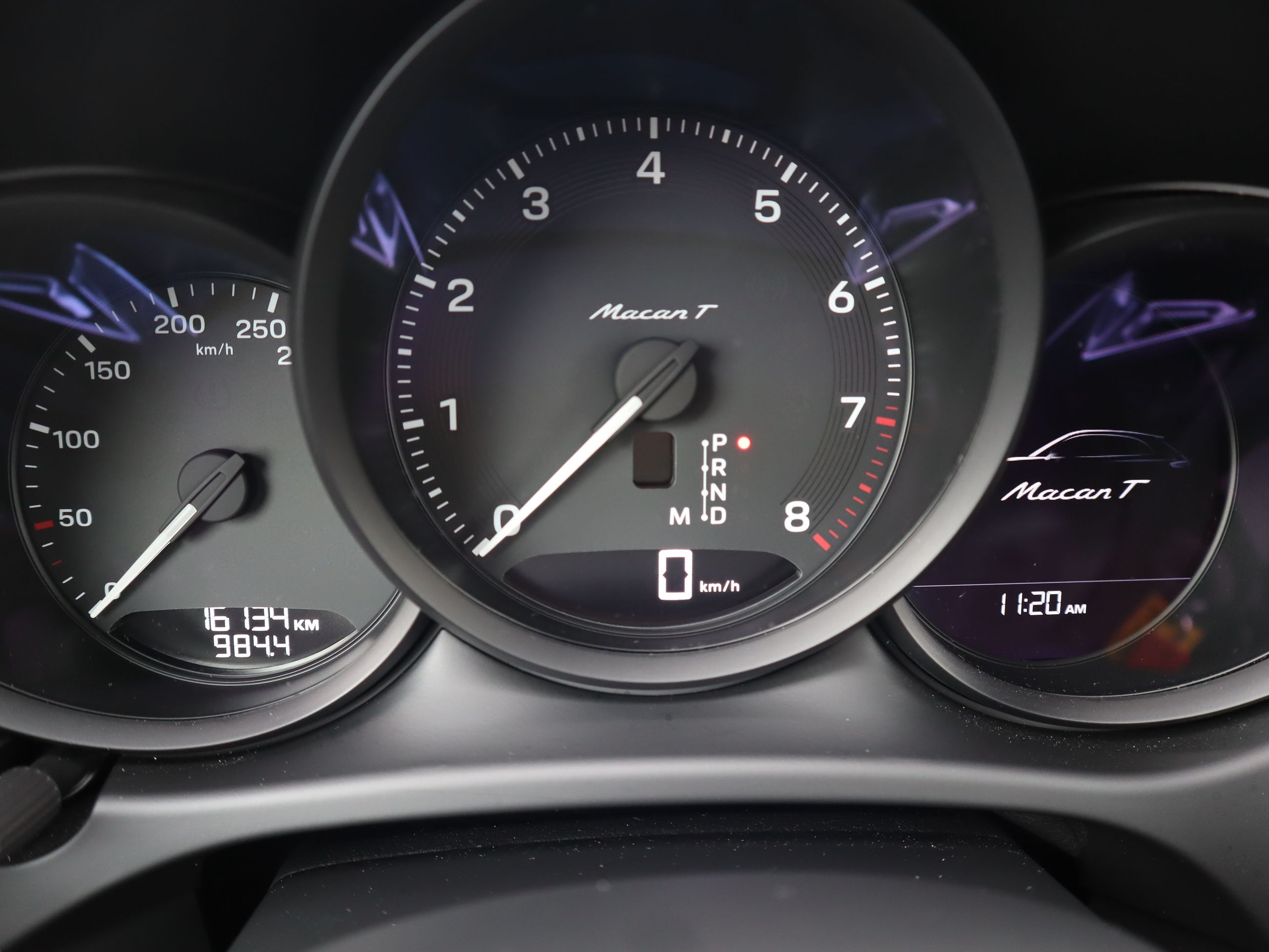 2024 Porsche Macan in Vancouver, British Columbia