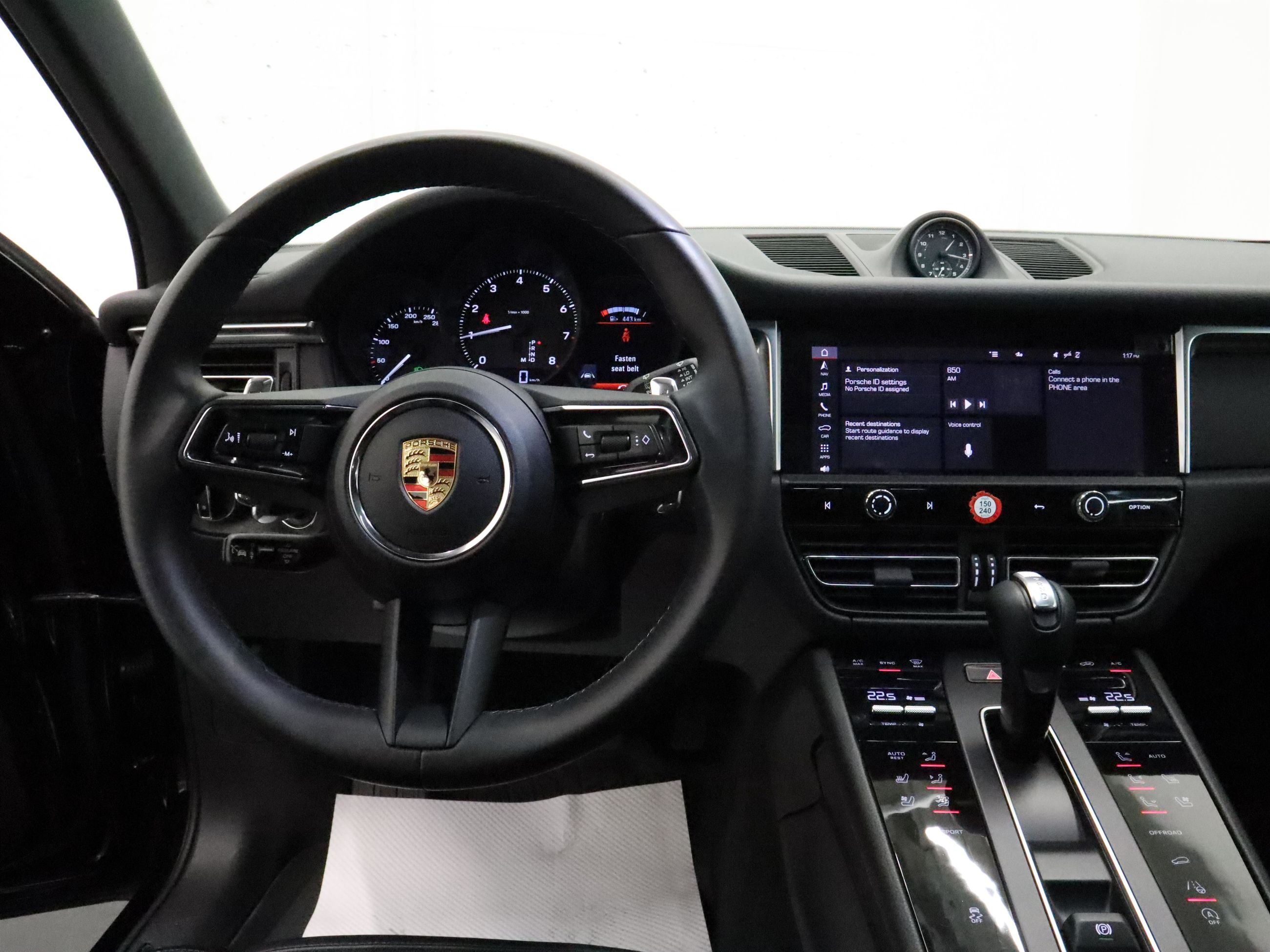 2024 Porsche Macan in Vancouver, British Columbia