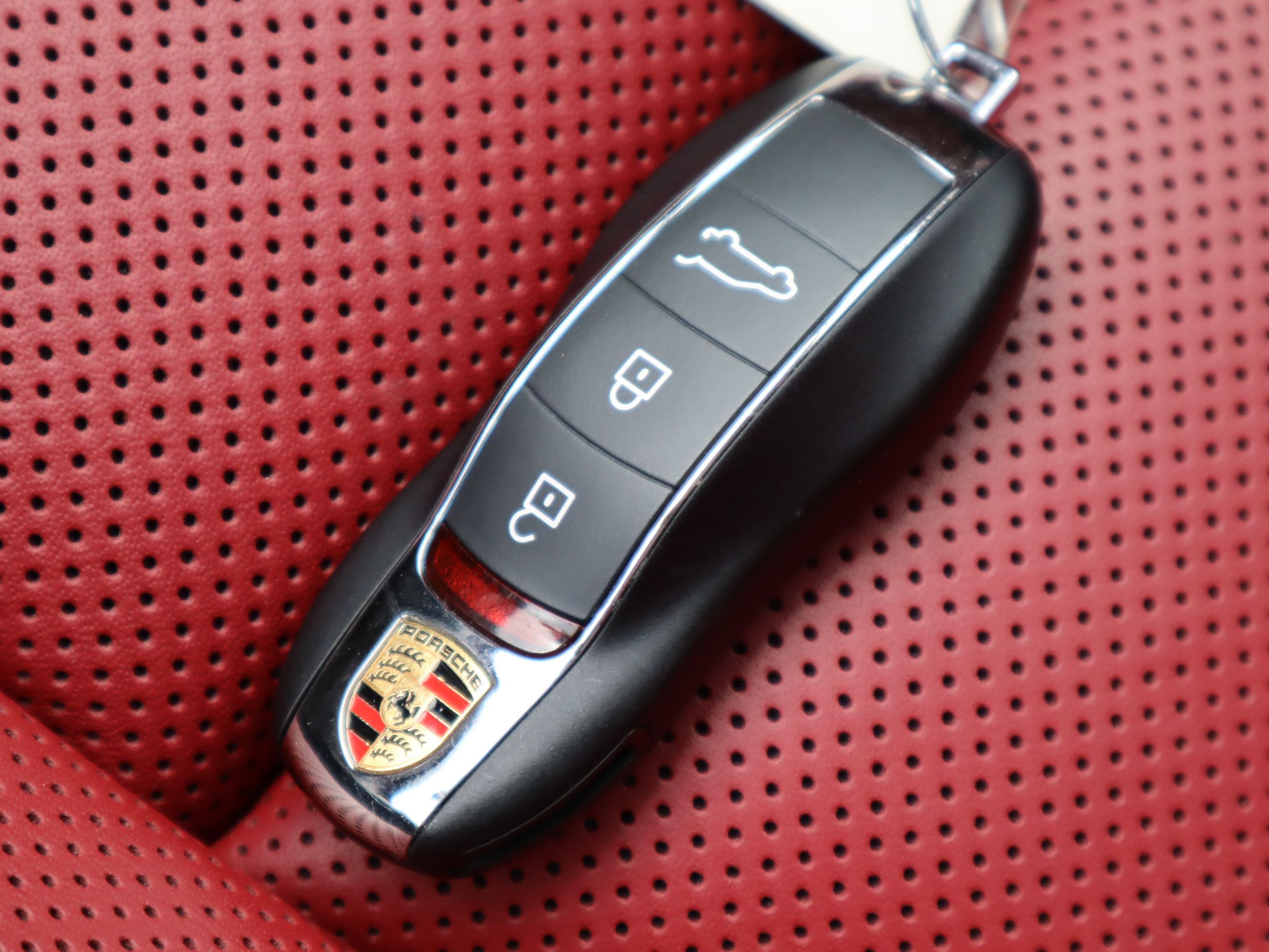 2024 Porsche Macan in Vancouver, British Columbia