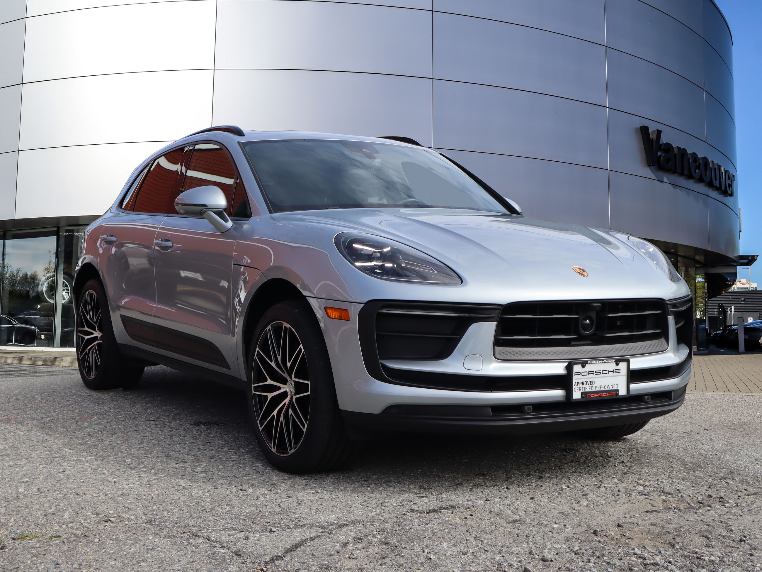 Porsche Macan  2024 à Vancouver, Colombie-Britannique