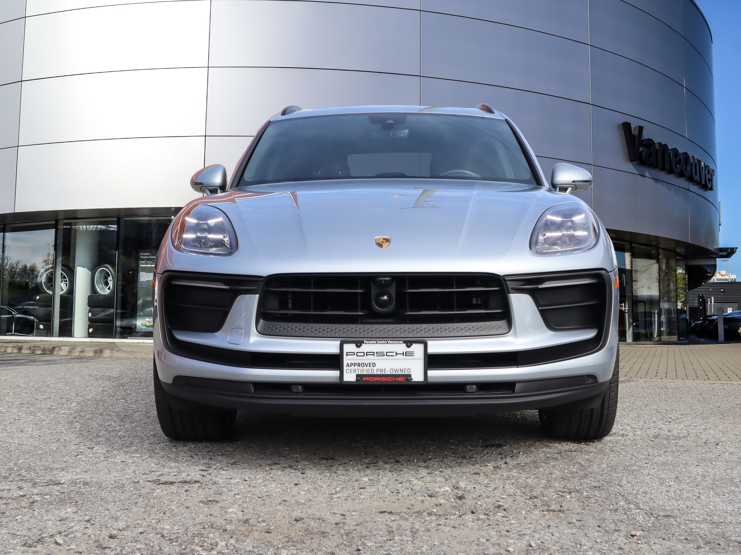 Porsche Macan  2024 à Vancouver, Colombie-Britannique