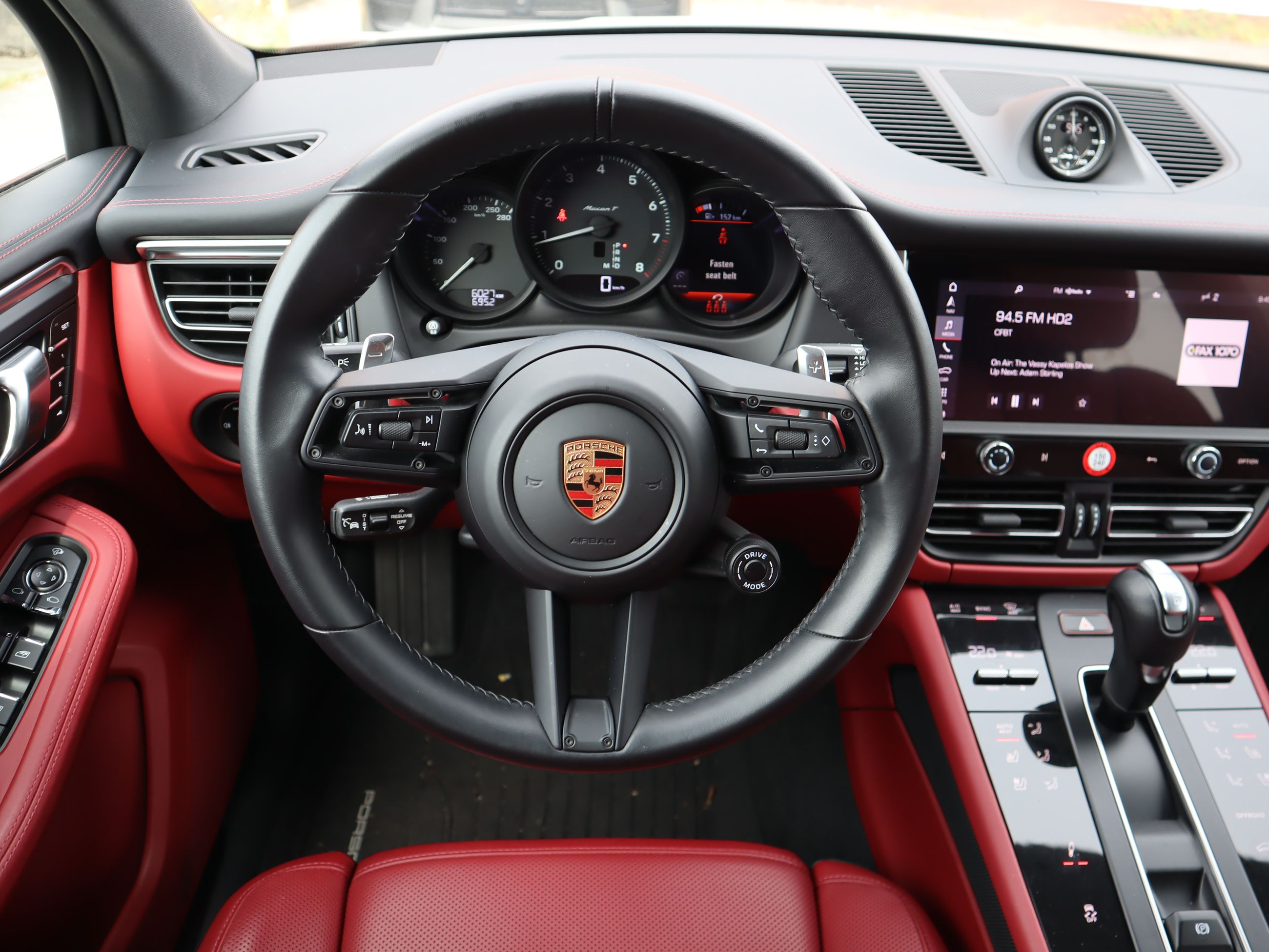Porsche Macan  2024 à Vancouver, Colombie-Britannique