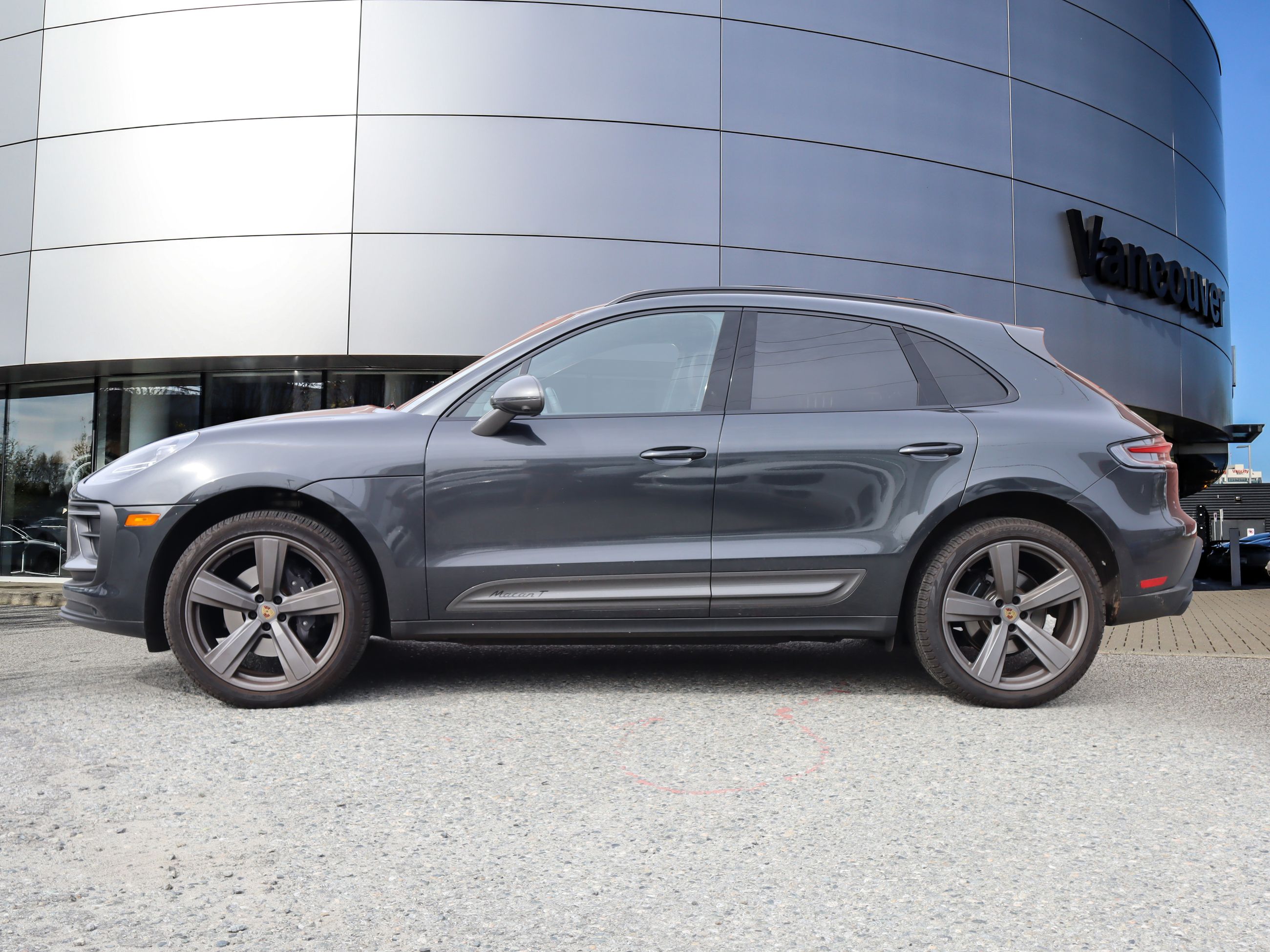 Porsche Macan  2024 à Vancouver, Colombie-Britannique