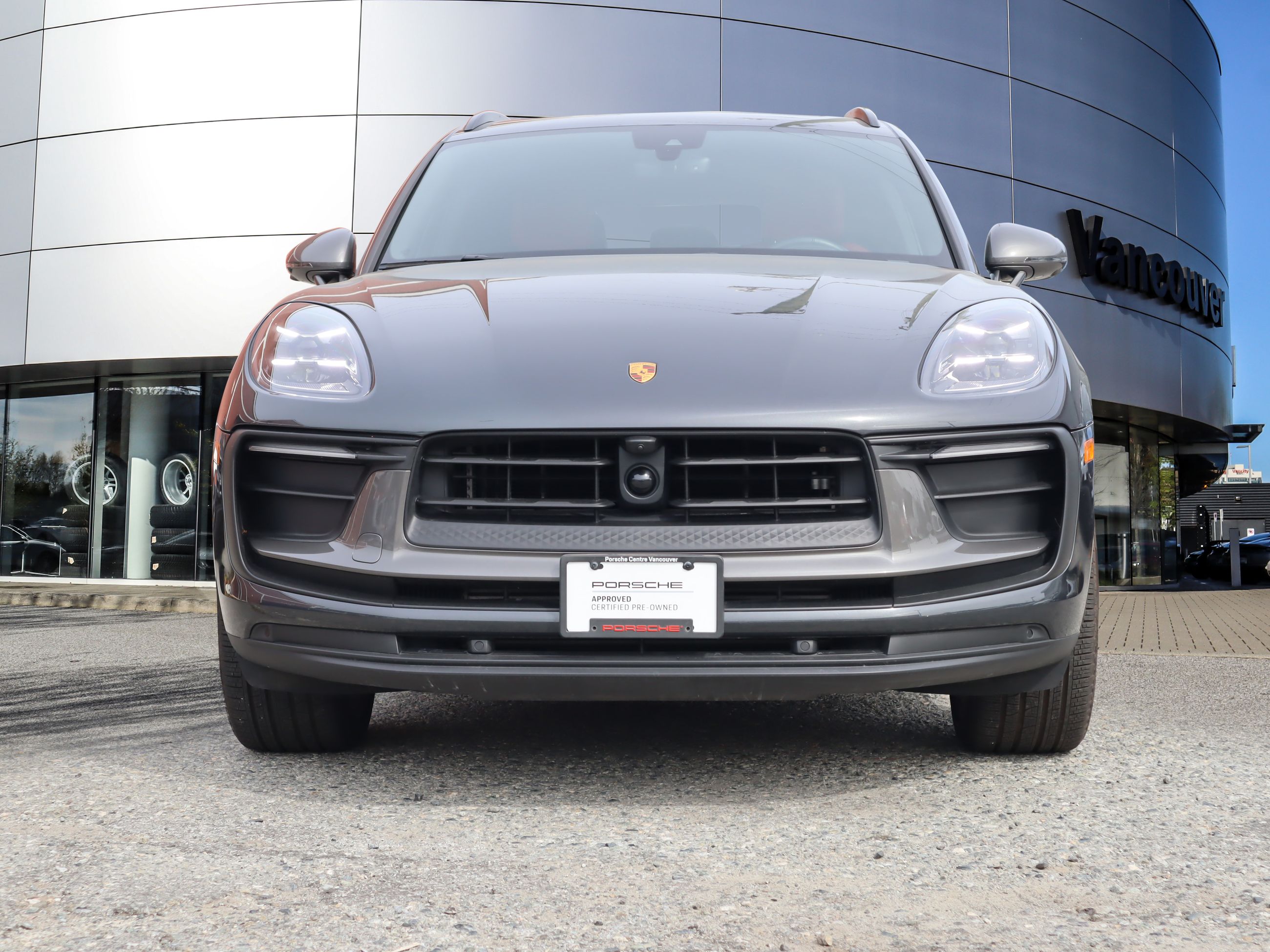 Porsche Macan  2024 à Vancouver, Colombie-Britannique
