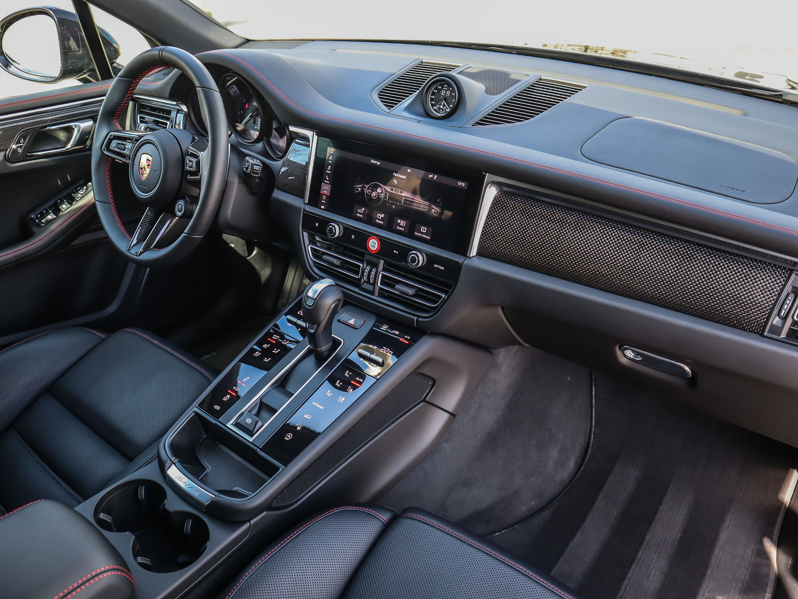 Porsche Macan  2025 à Vancouver, Colombie-Britannique