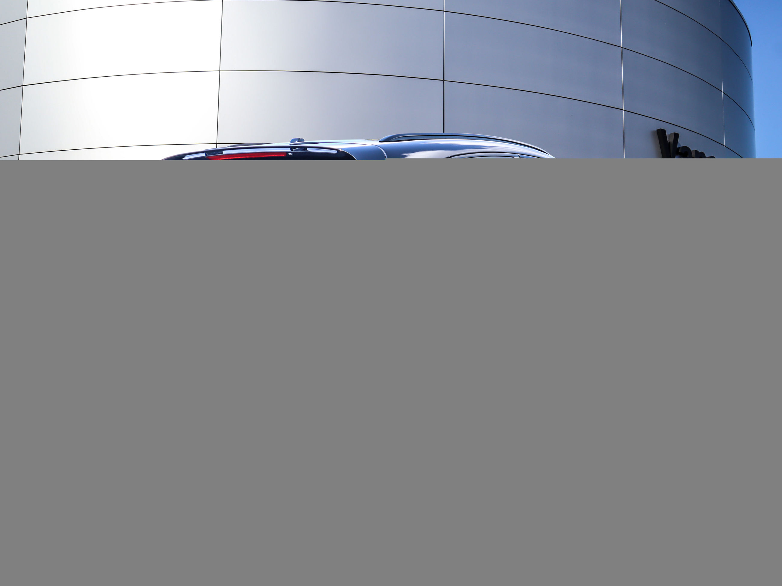 2025 Porsche Macan in Vancouver, British Columbia