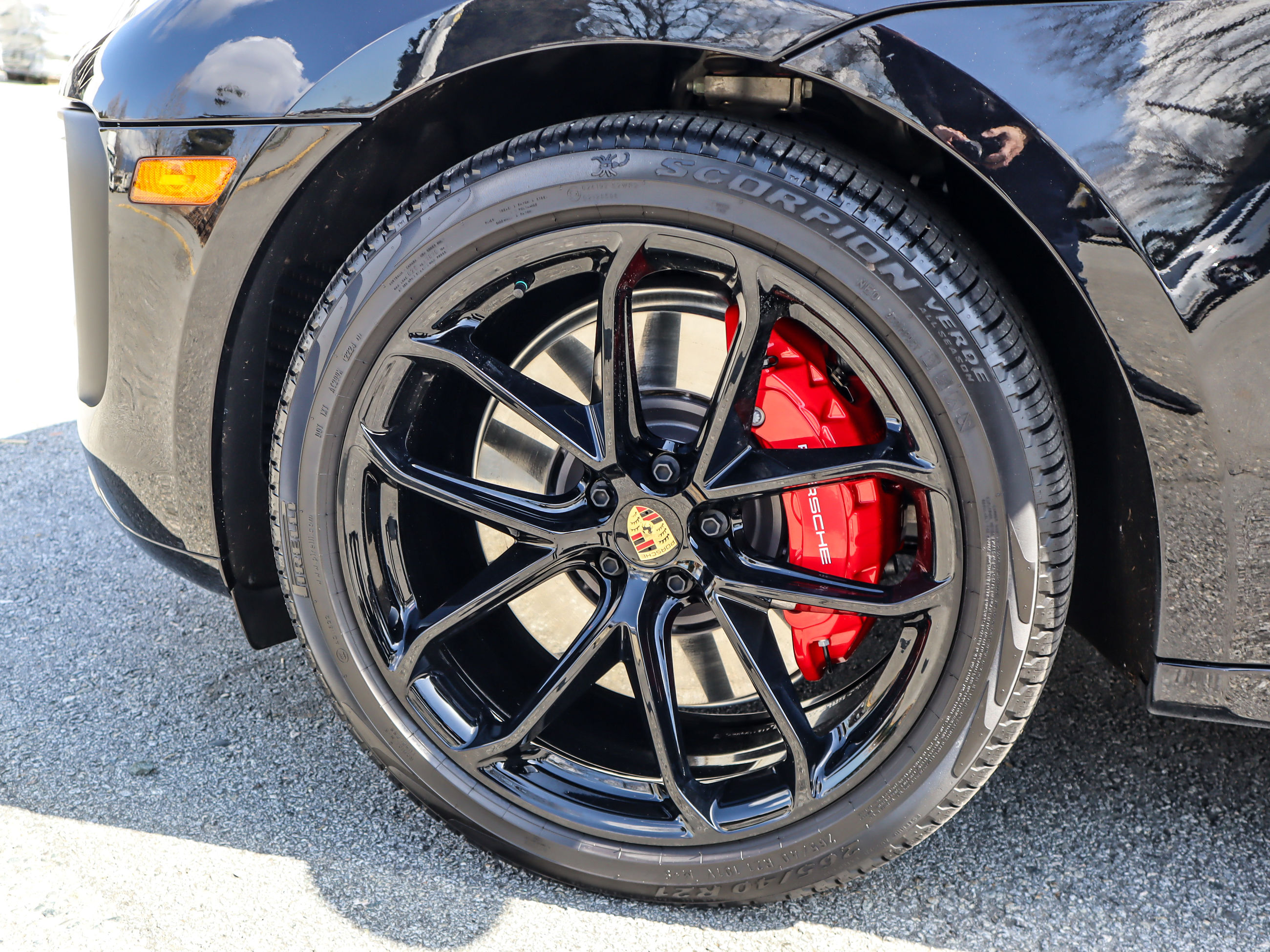 2025 Porsche Macan in Vancouver, British Columbia
