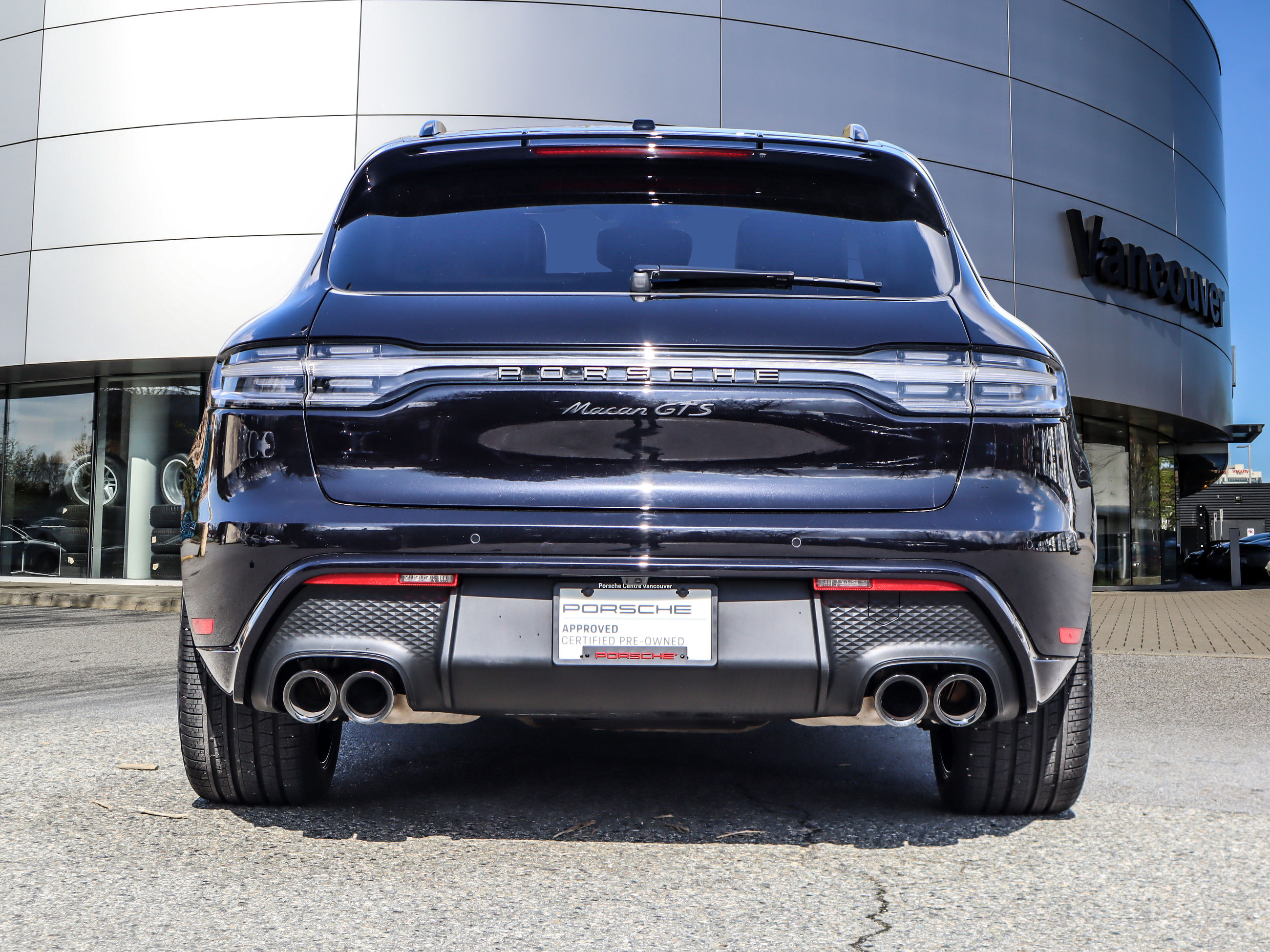 Porsche Macan  2025 à Vancouver, Colombie-Britannique
