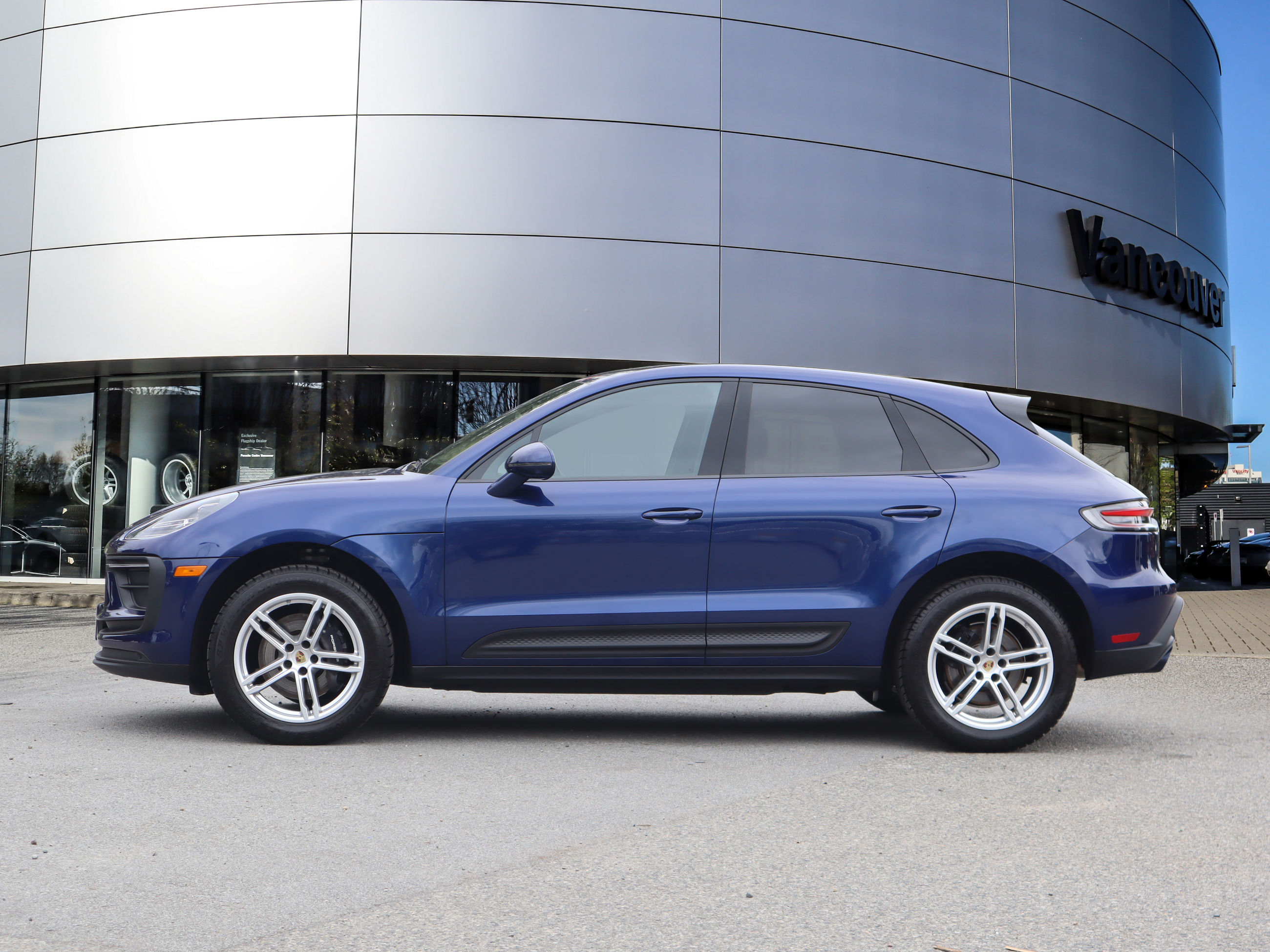 2025 Porsche Macan in Vancouver, British Columbia