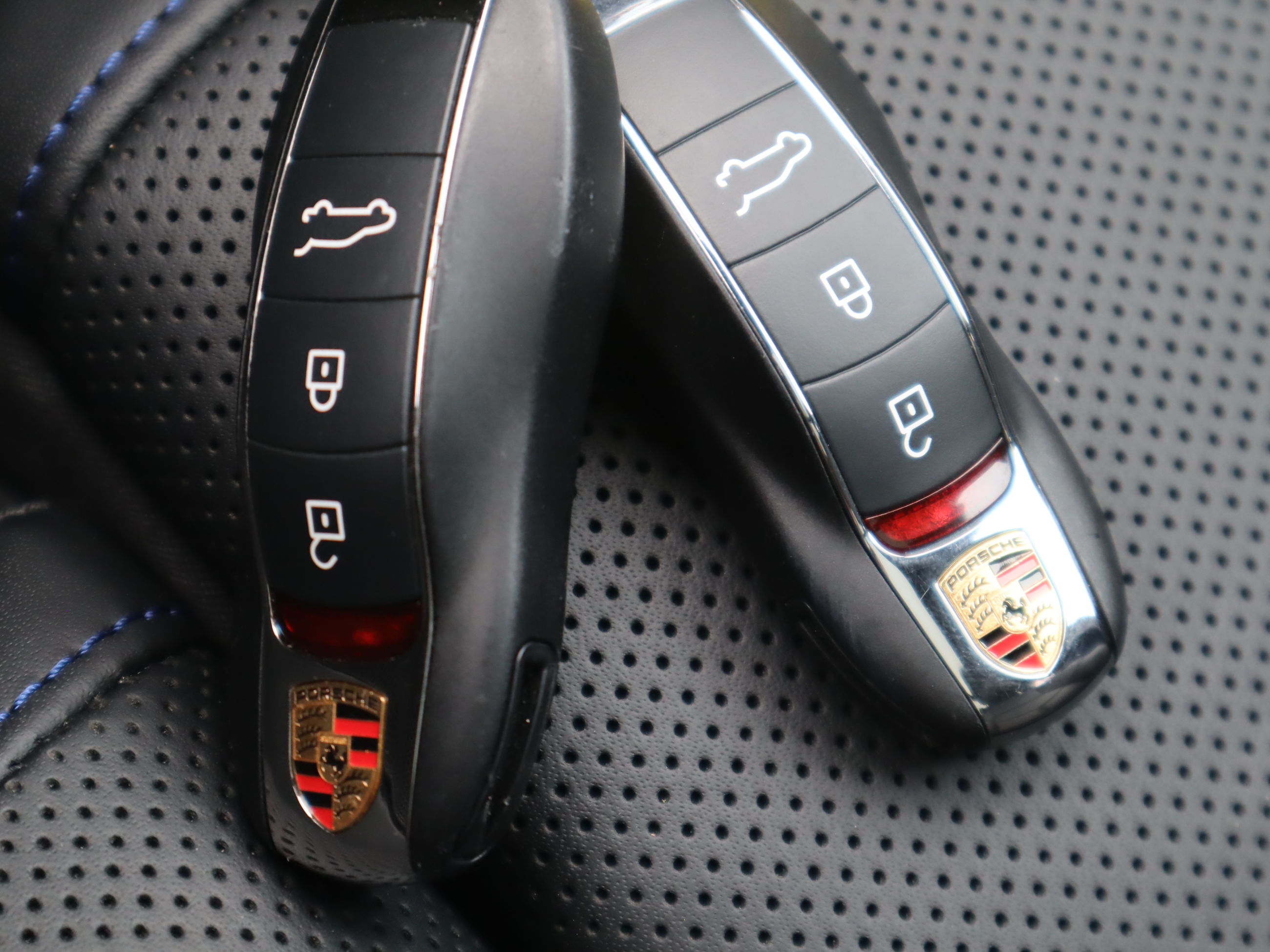 2025 Porsche Macan in Vancouver, British Columbia