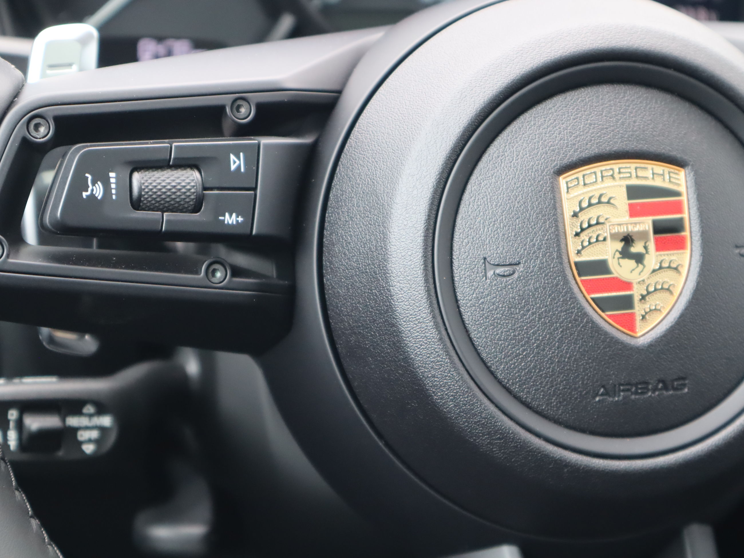 2025 Porsche Macan in Vancouver, British Columbia