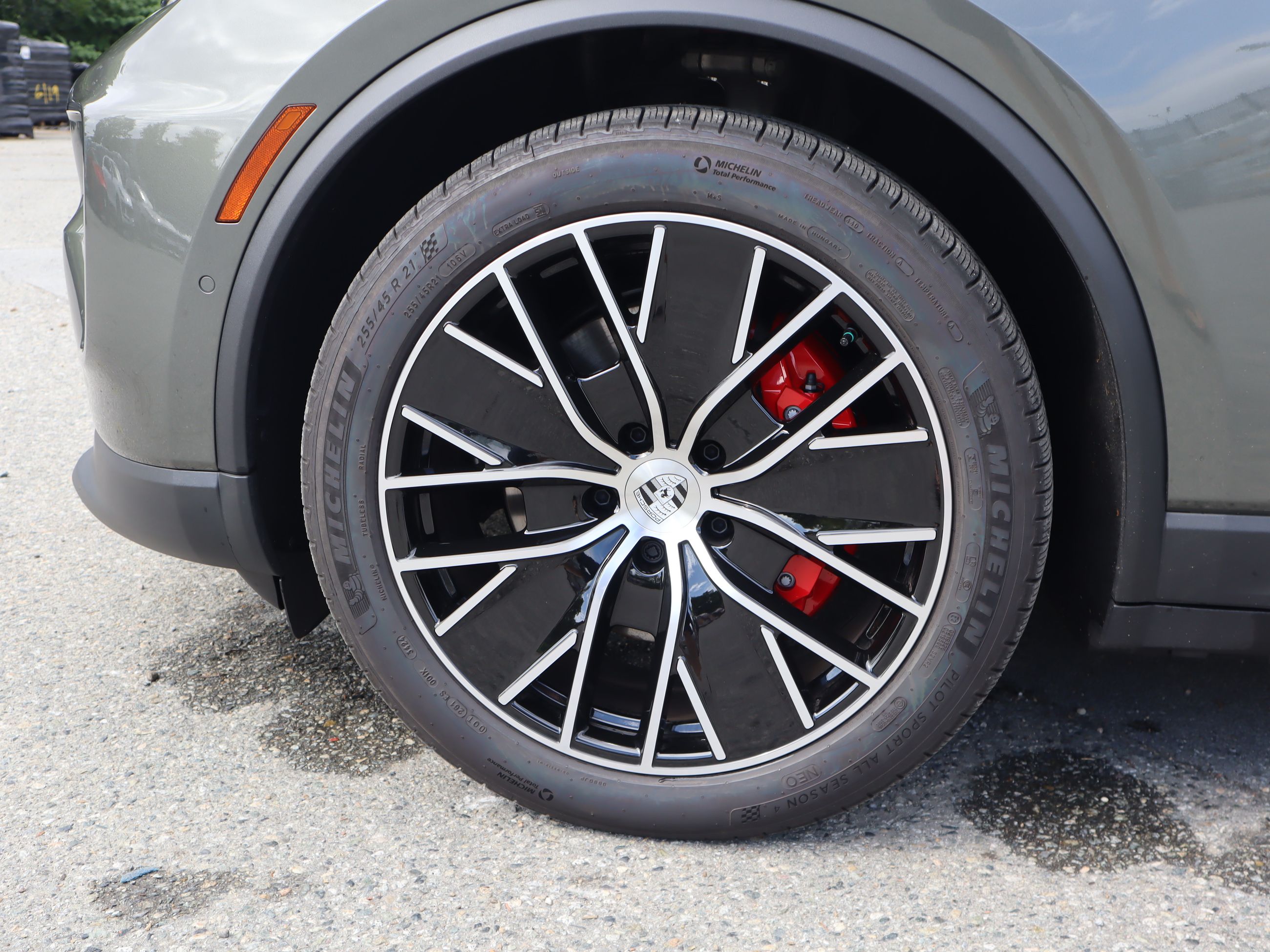 Porsche Macan  2025 à Vancouver, Colombie-Britannique