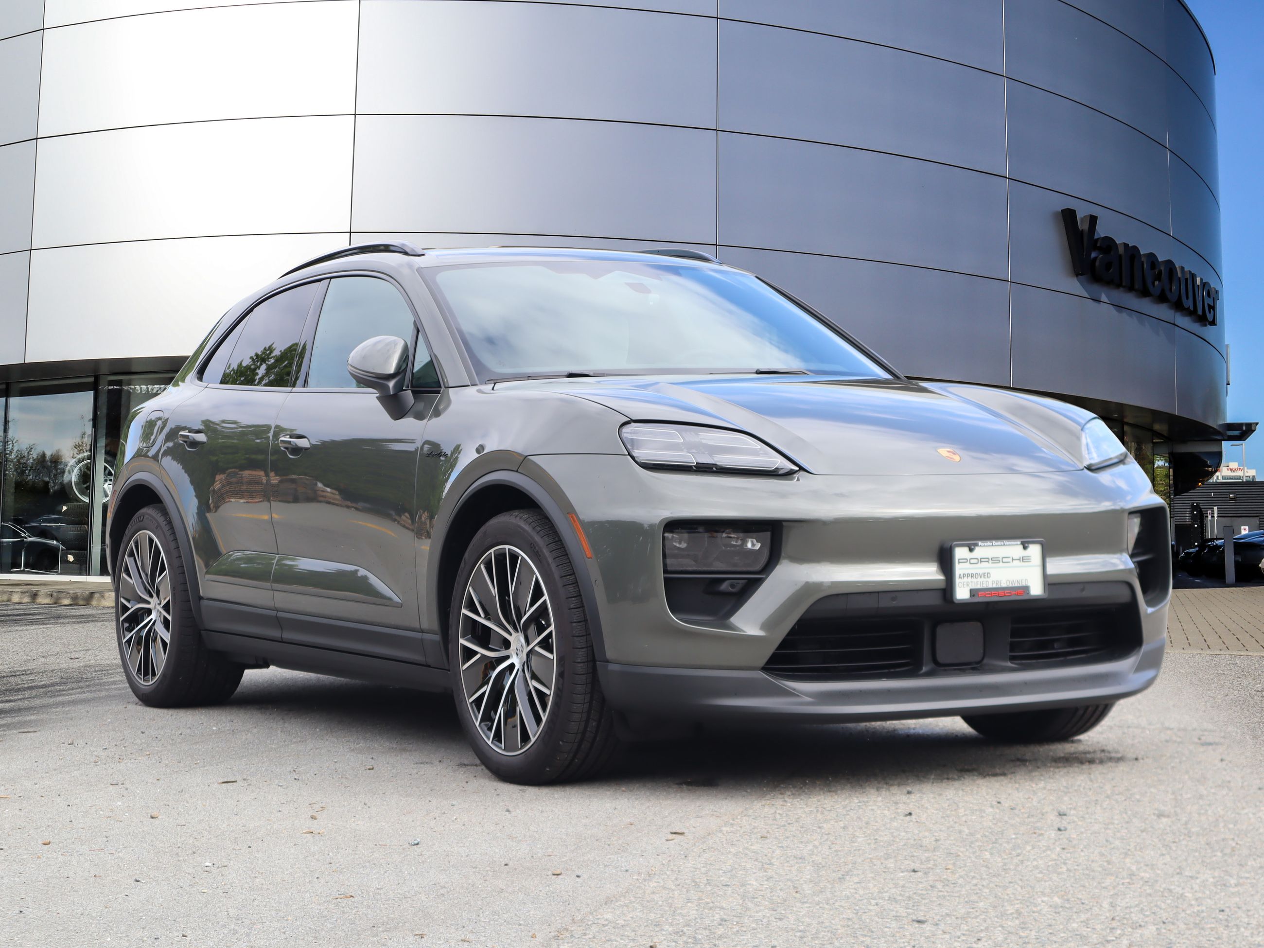 Porsche Macan  2025 à Vancouver, Colombie-Britannique