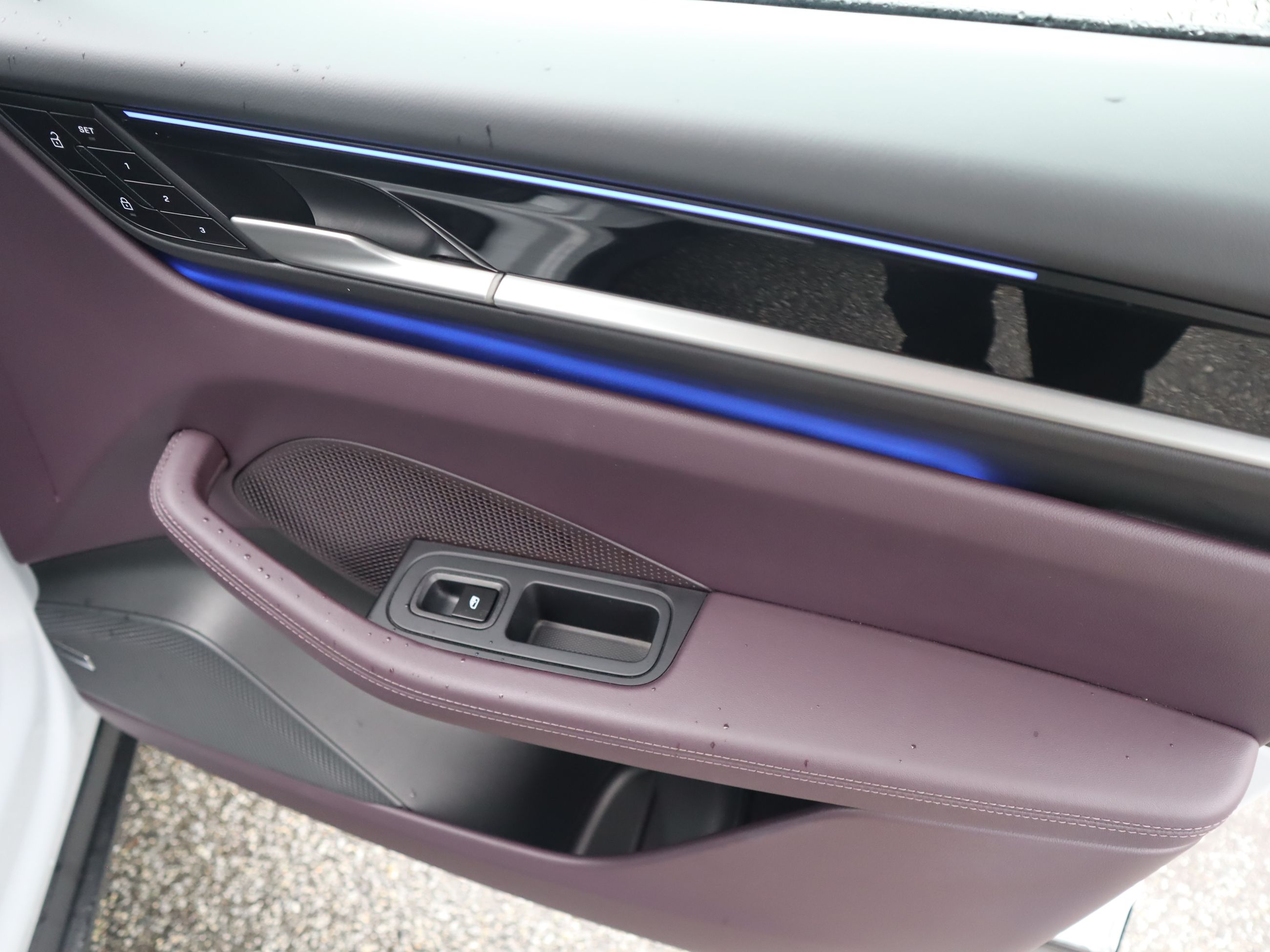 Porsche Macan  2025 à Vancouver, Colombie-Britannique