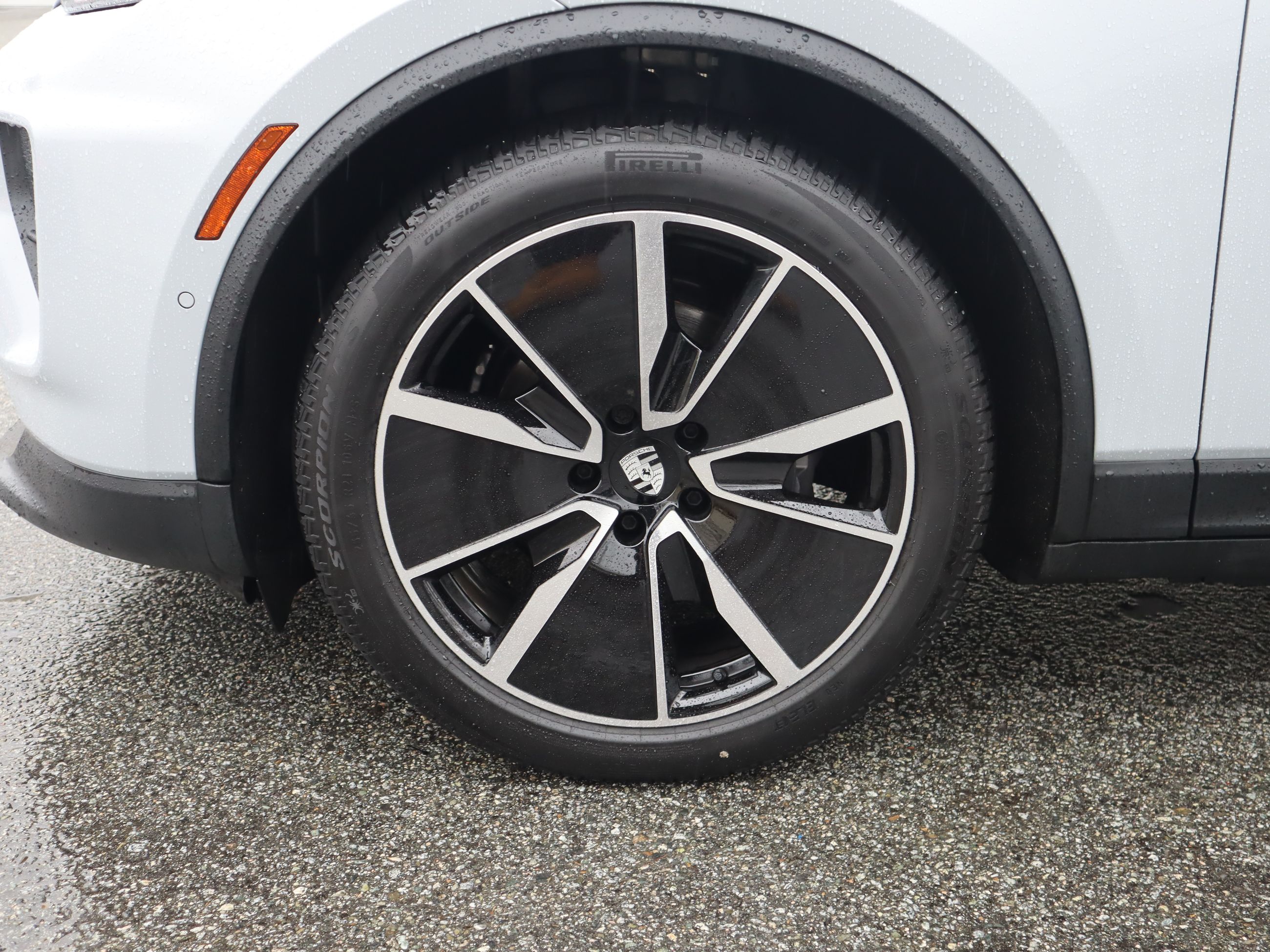 Porsche Macan  2025 à Vancouver, Colombie-Britannique