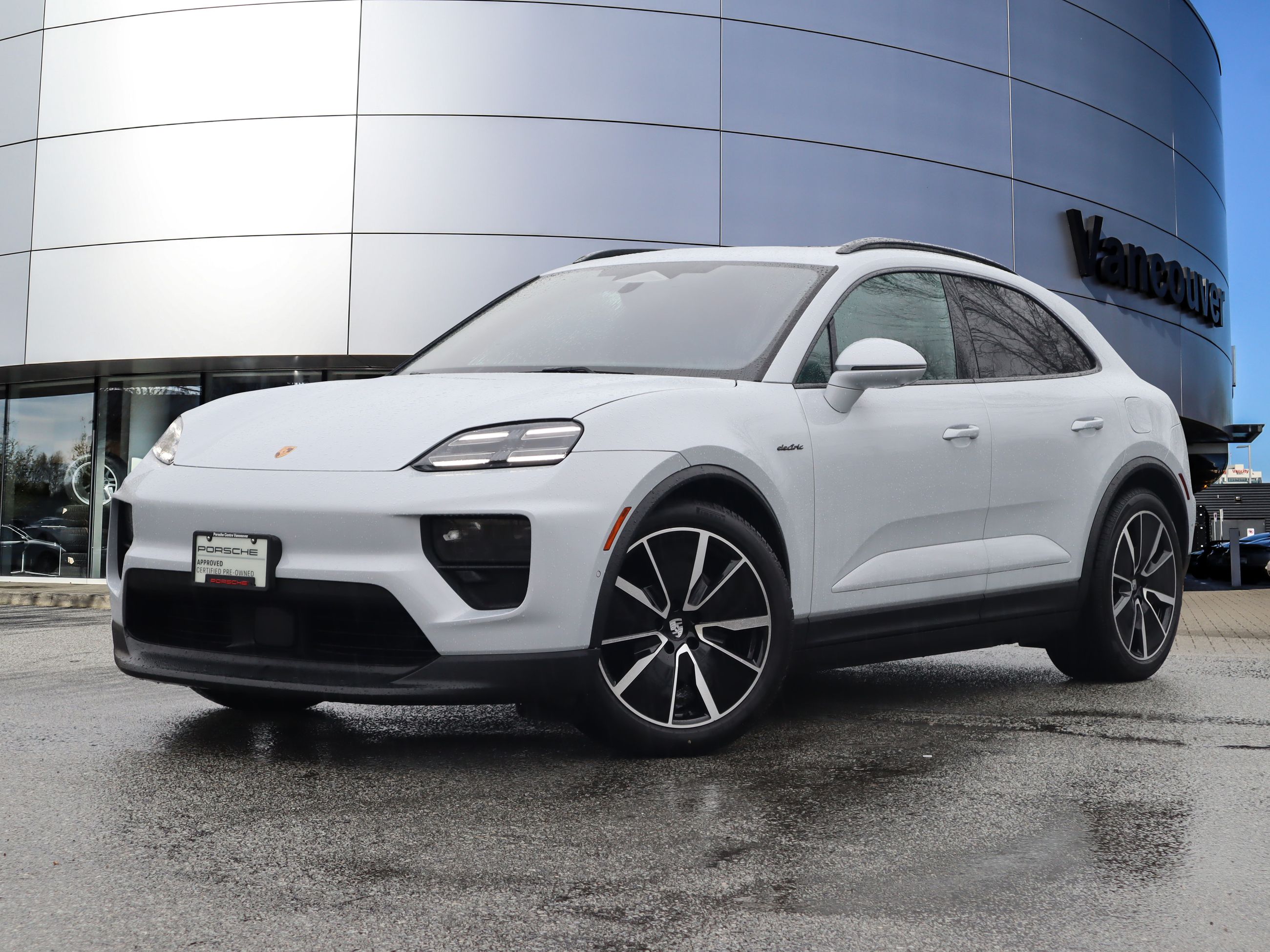 Porsche Macan  2025 à Vancouver, Colombie-Britannique