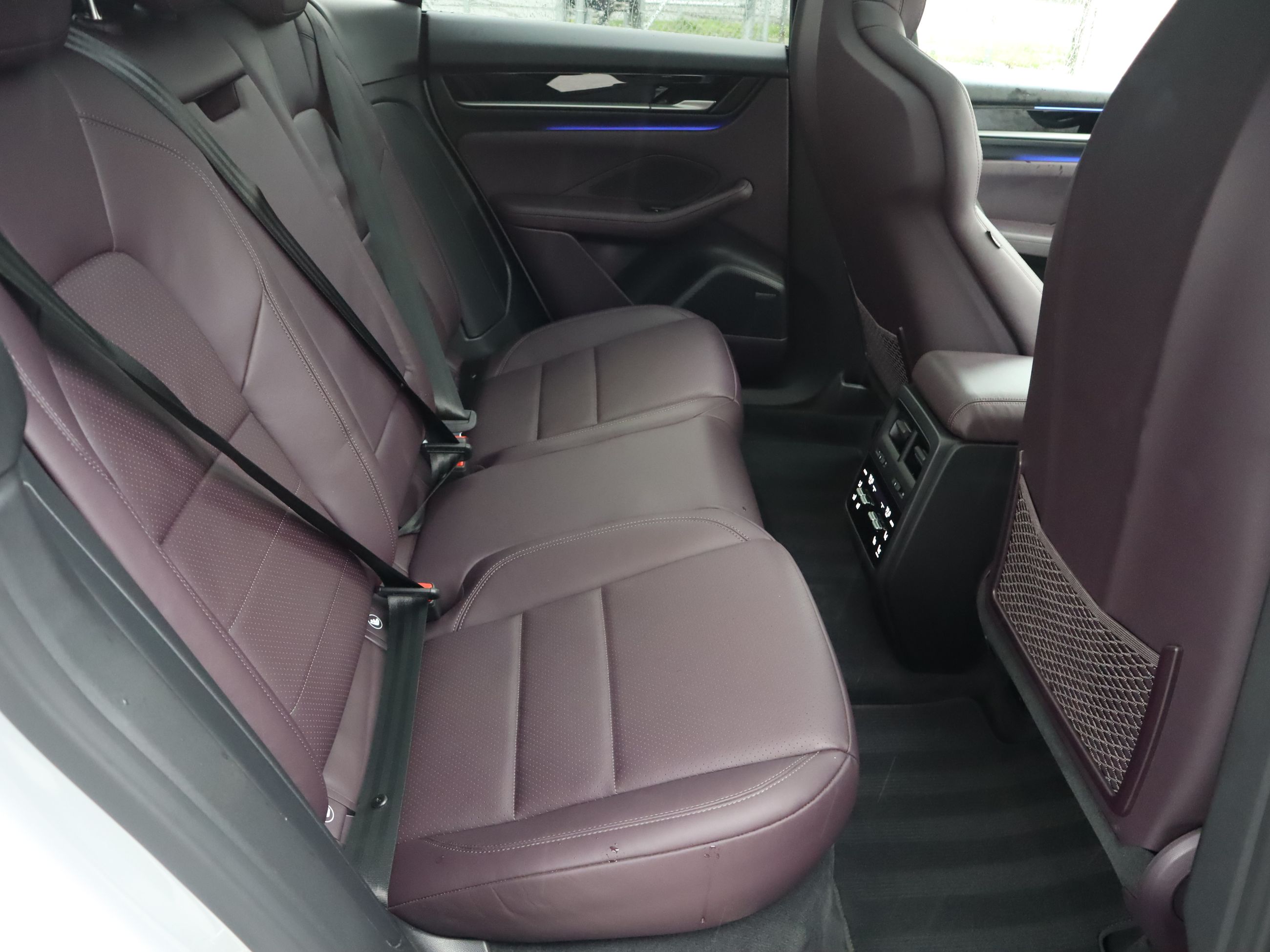 Porsche Macan  2025 à Vancouver, Colombie-Britannique