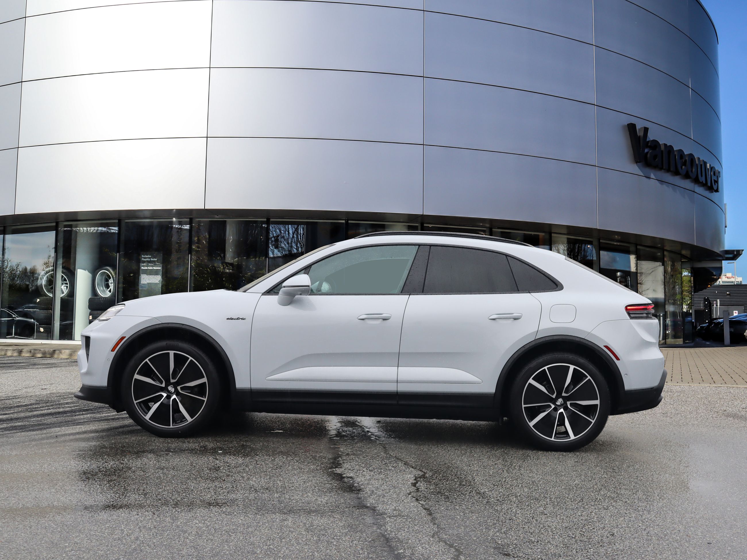 Porsche Macan  2025 à Vancouver, Colombie-Britannique