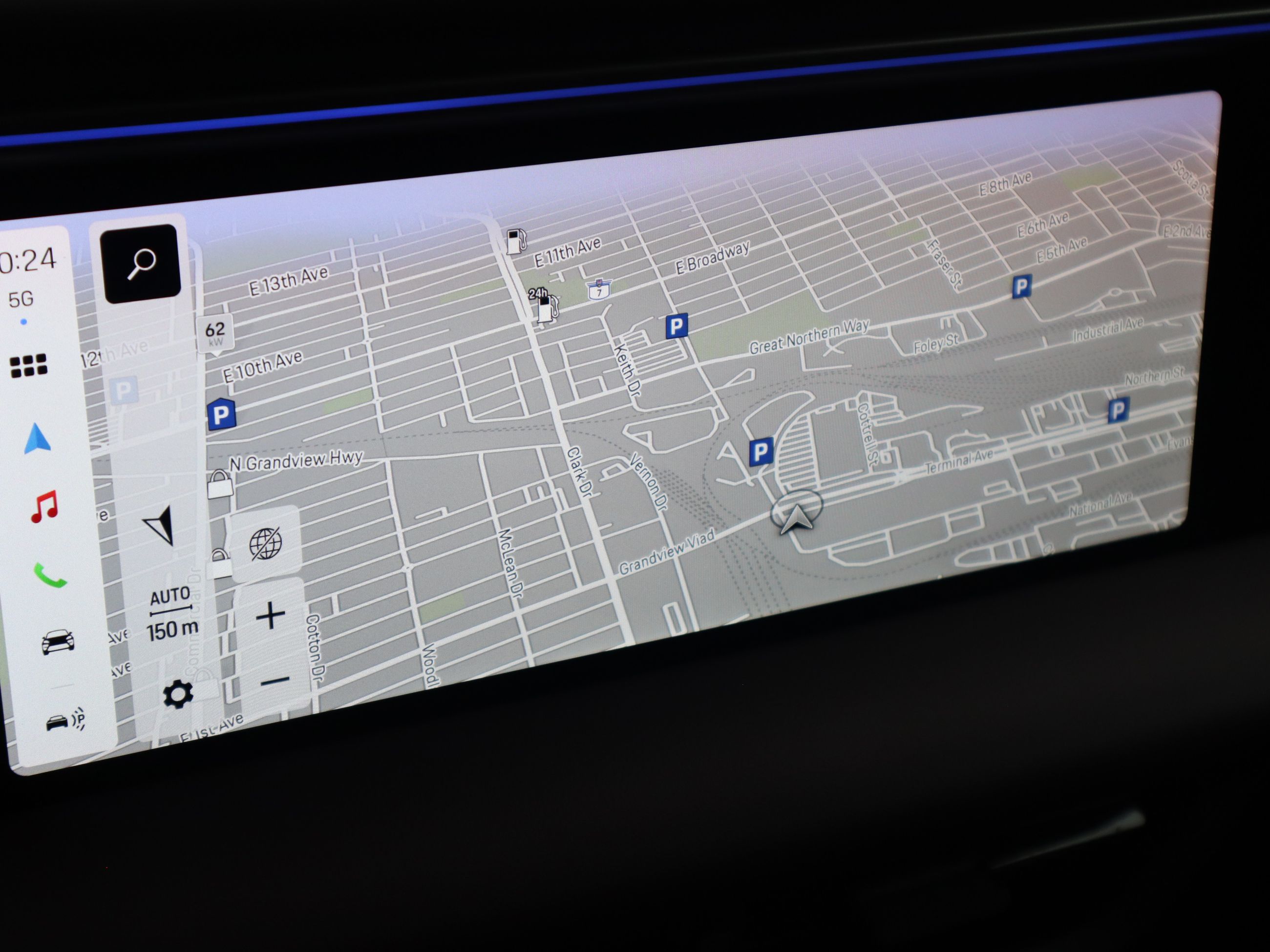 Porsche Macan  2025 à Vancouver, Colombie-Britannique