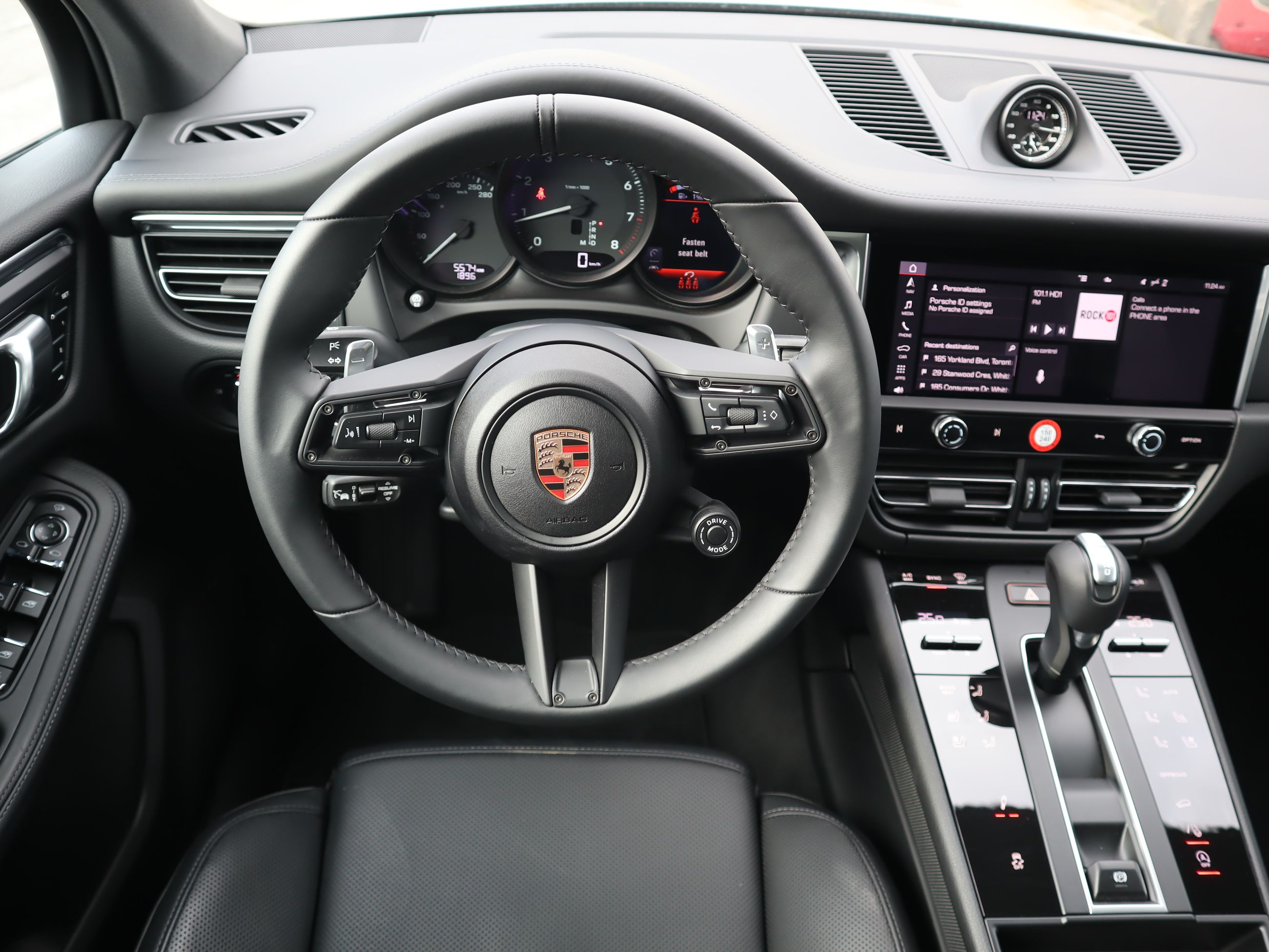 Porsche Macan  2025 à Vancouver, Colombie-Britannique