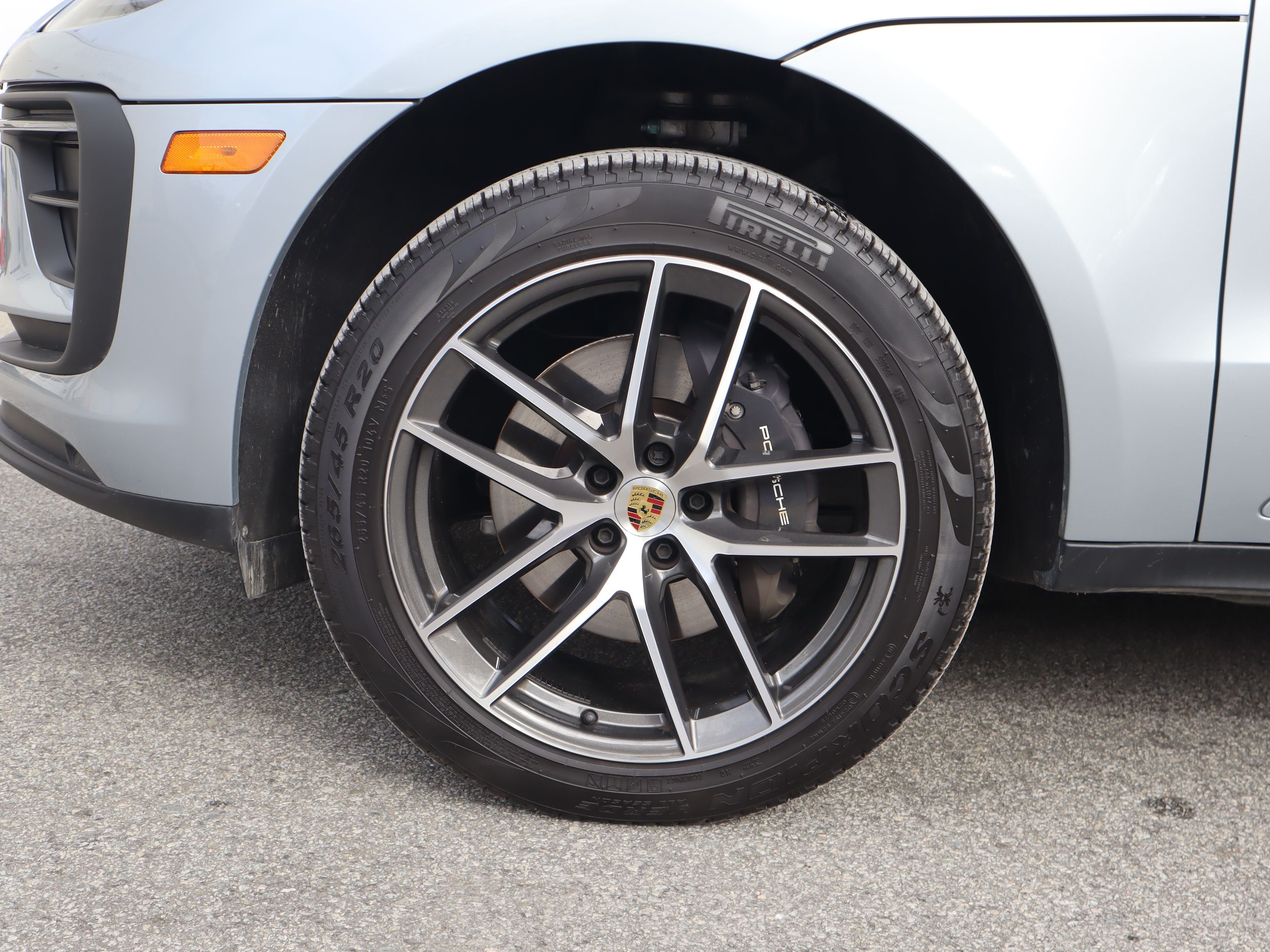 Porsche Macan  2025 à Vancouver, Colombie-Britannique