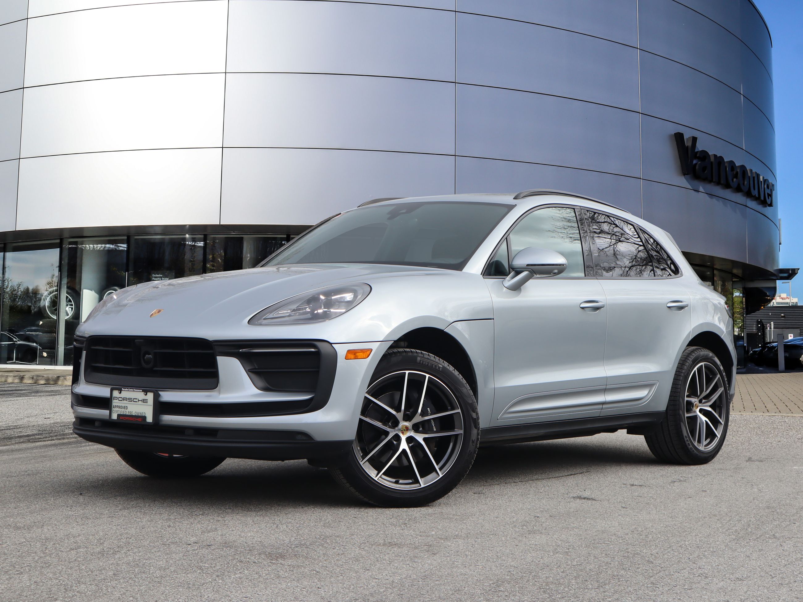 Porsche Macan  2025 à Vancouver, Colombie-Britannique