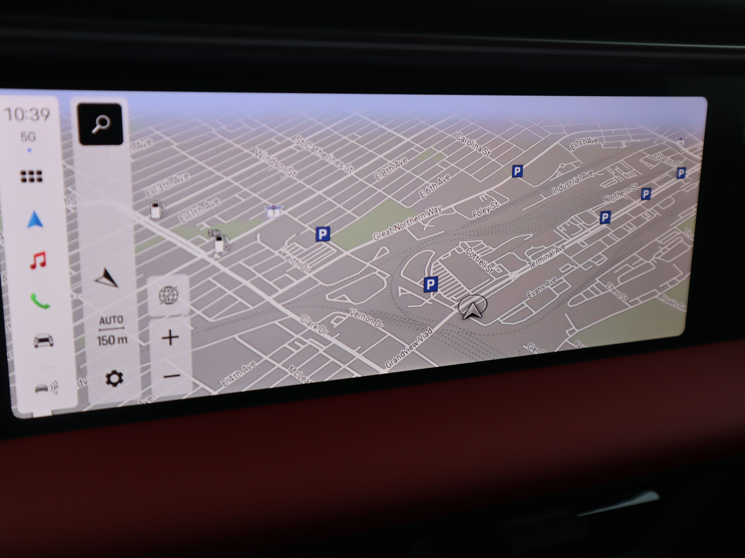 2025 Porsche Macan in Vancouver, British Columbia