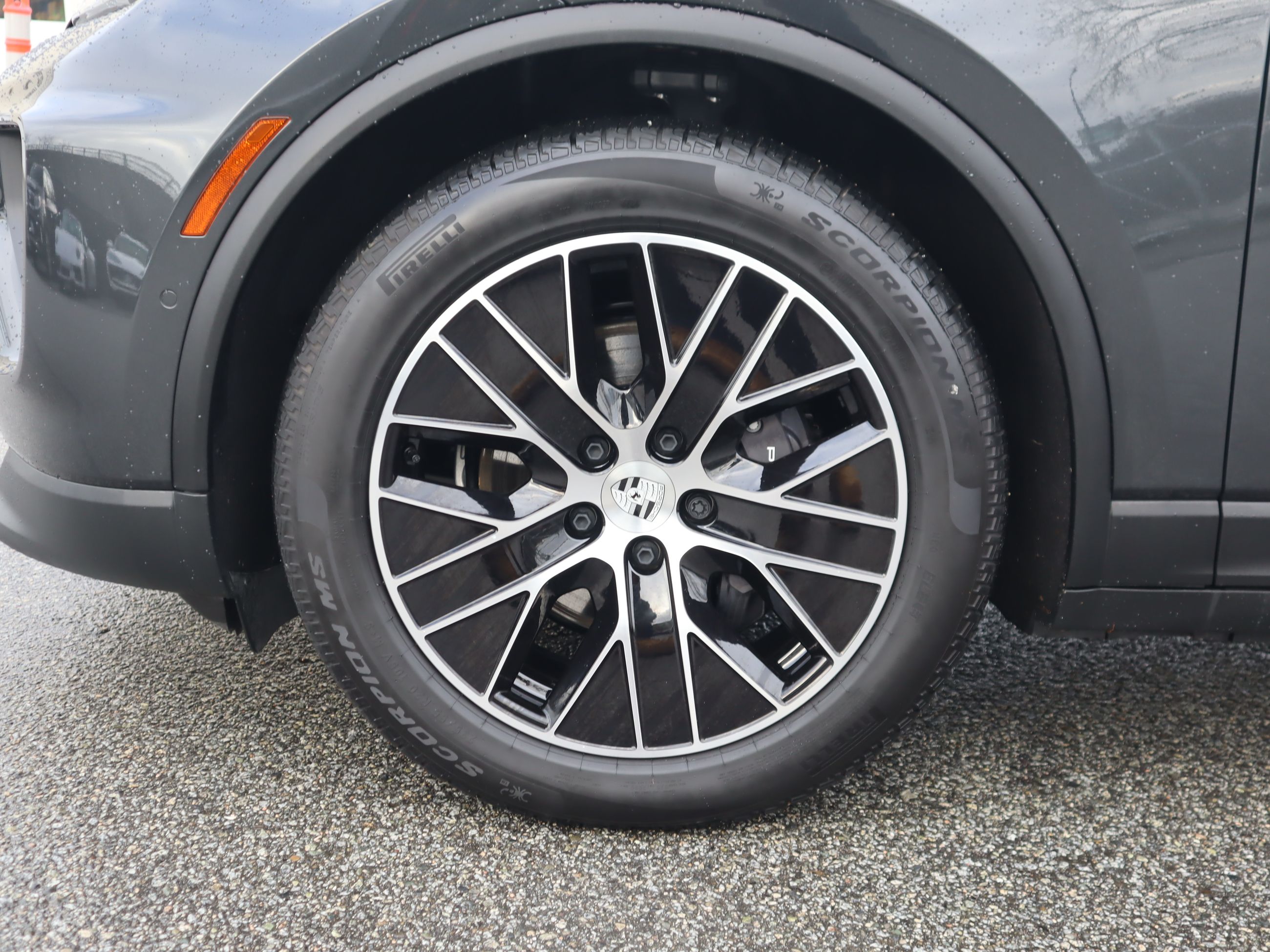 2025 Porsche Macan in Vancouver, British Columbia