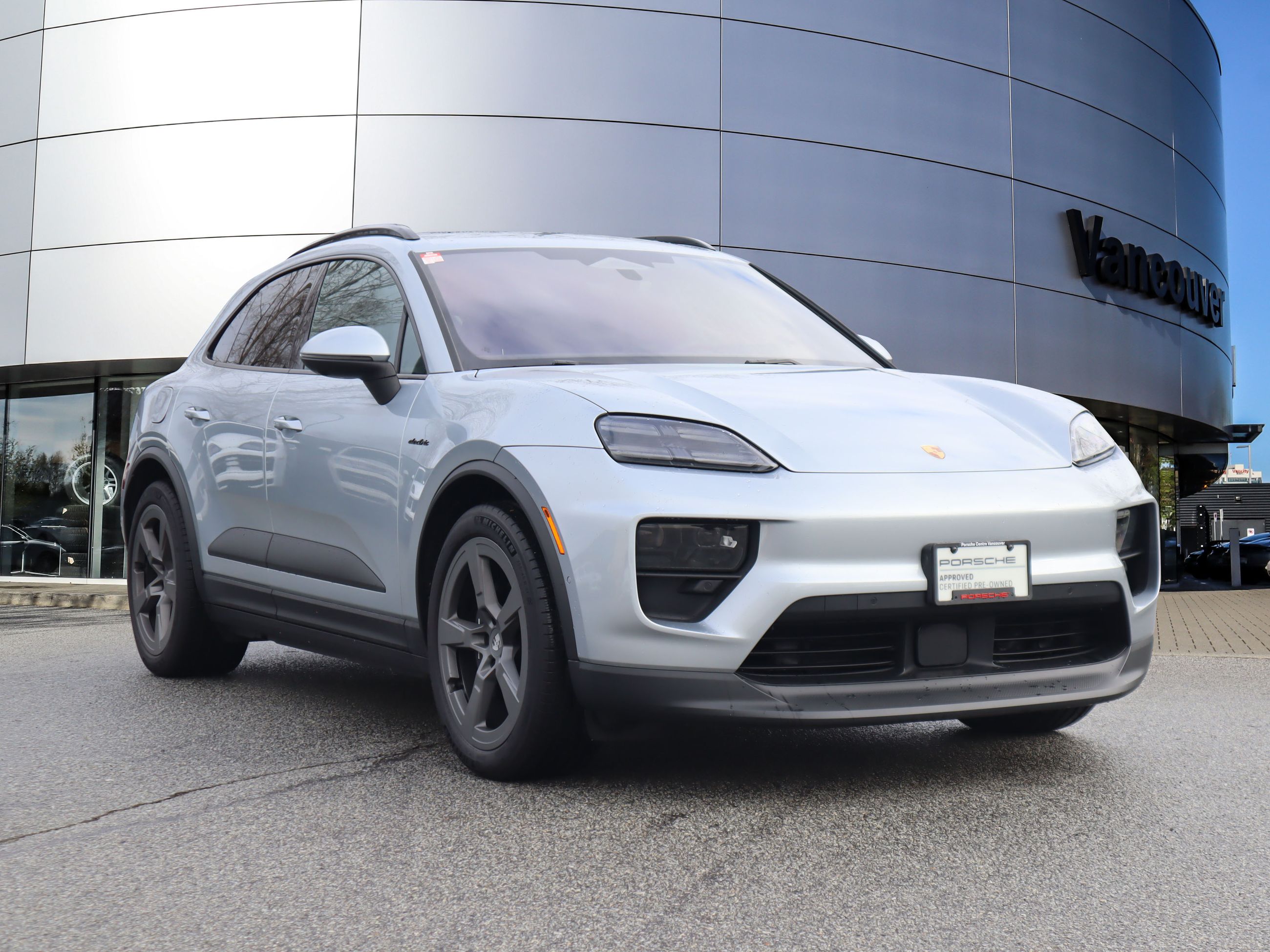 Porsche Macan  2025 à Vancouver, Colombie-Britannique