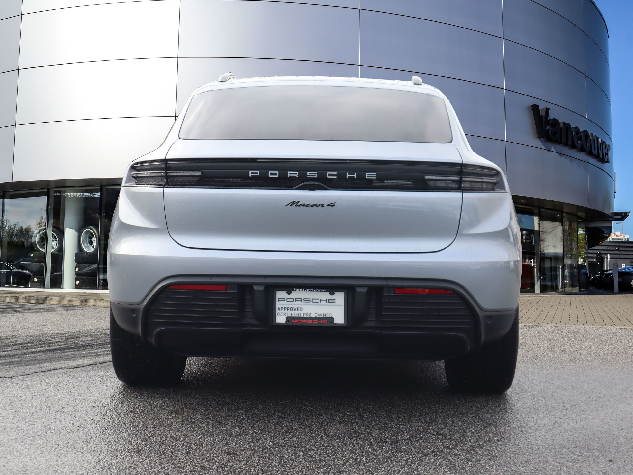 Porsche Macan  2025 à Vancouver, Colombie-Britannique