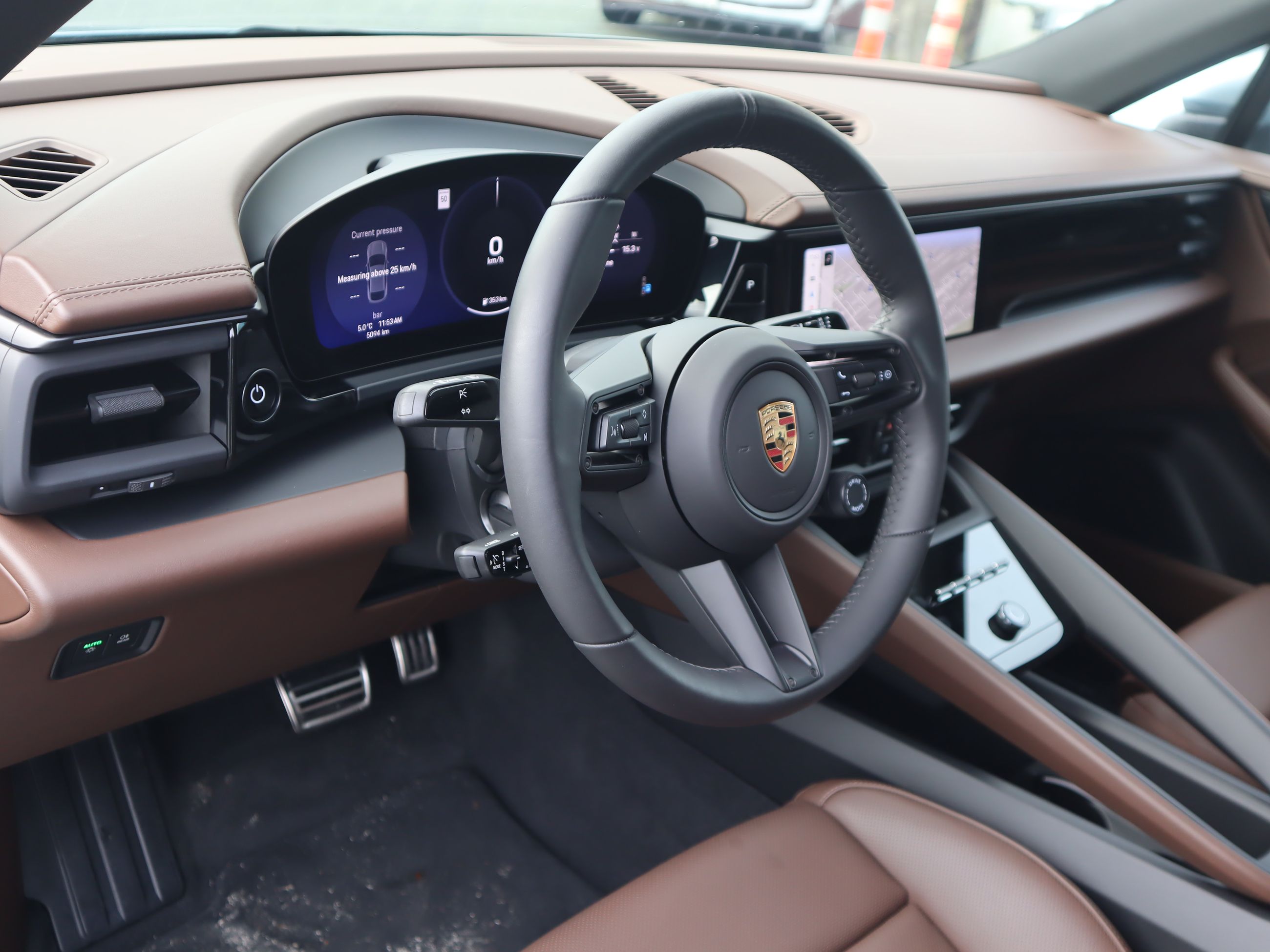 Porsche Macan  2025 à Vancouver, Colombie-Britannique