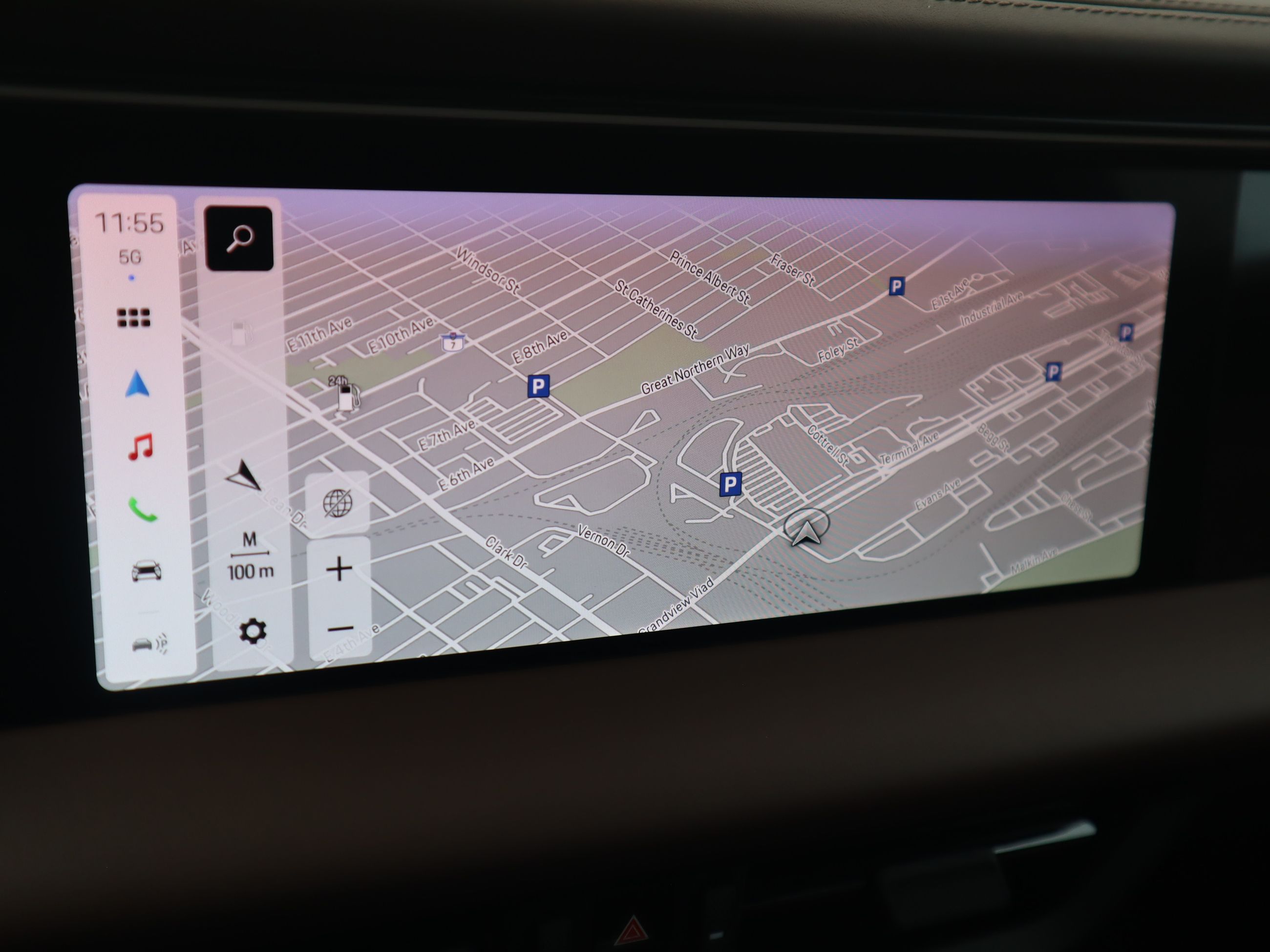 Porsche Macan  2025 à Vancouver, Colombie-Britannique