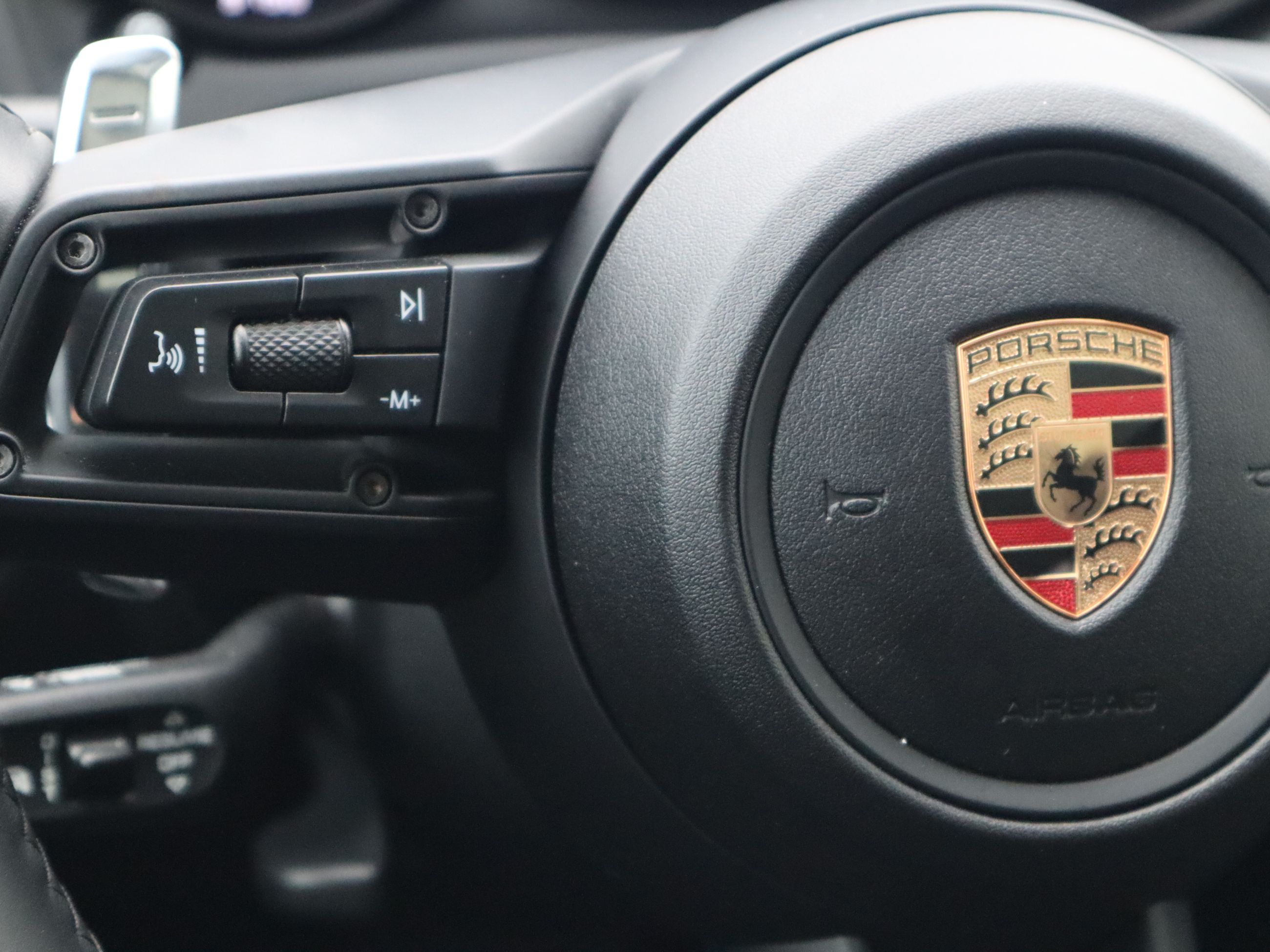 2025 Porsche Macan in Vancouver, British Columbia