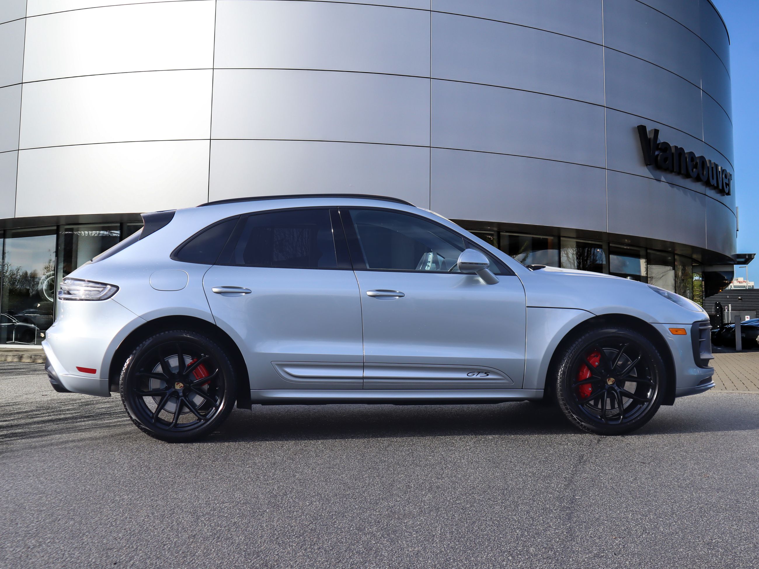 Porsche Macan  2025 à Vancouver, Colombie-Britannique